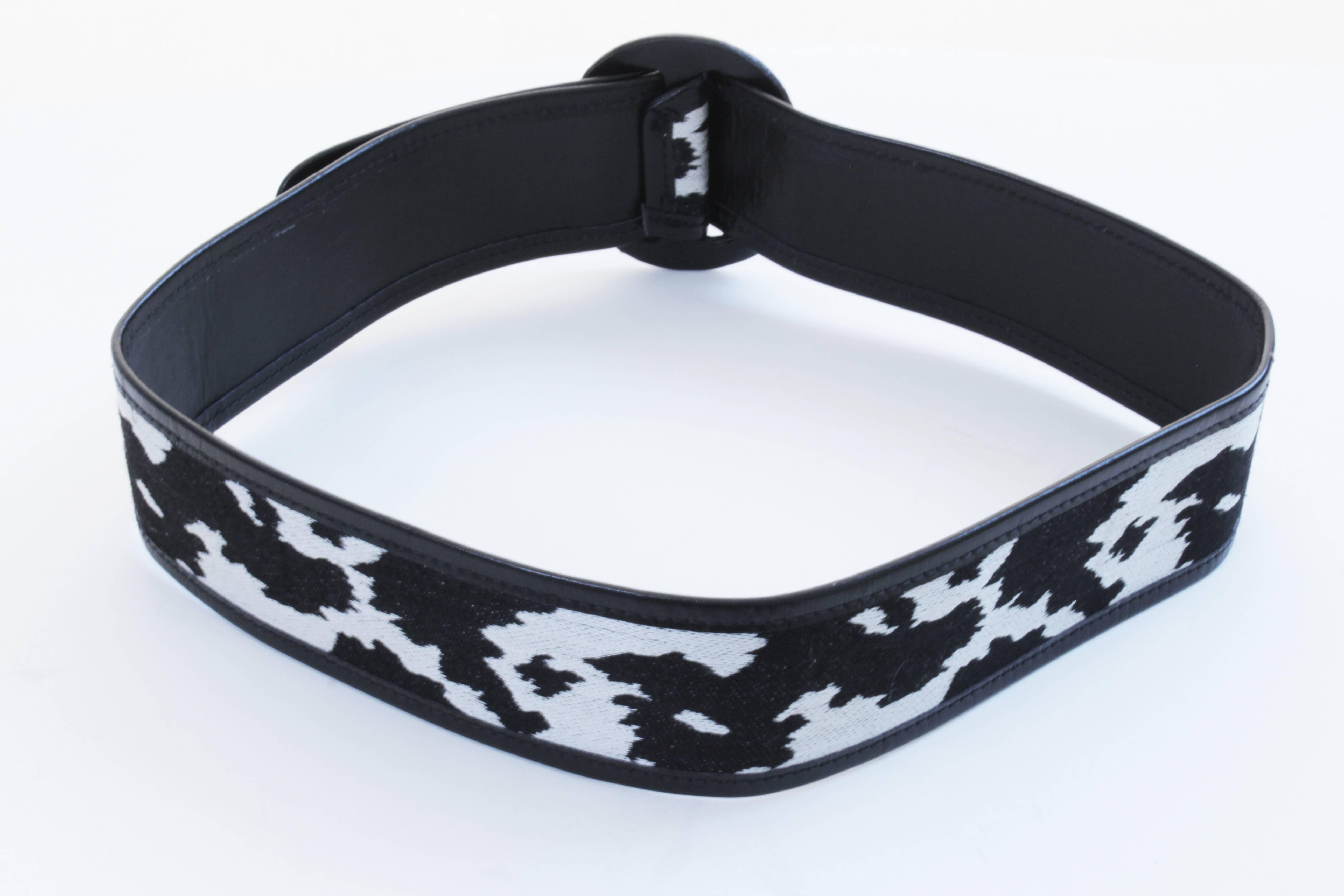 70s YSL Yves Saint Laurent Belt Black & White Abstract Print on Leather S In Good Condition In Port Saint Lucie, FL