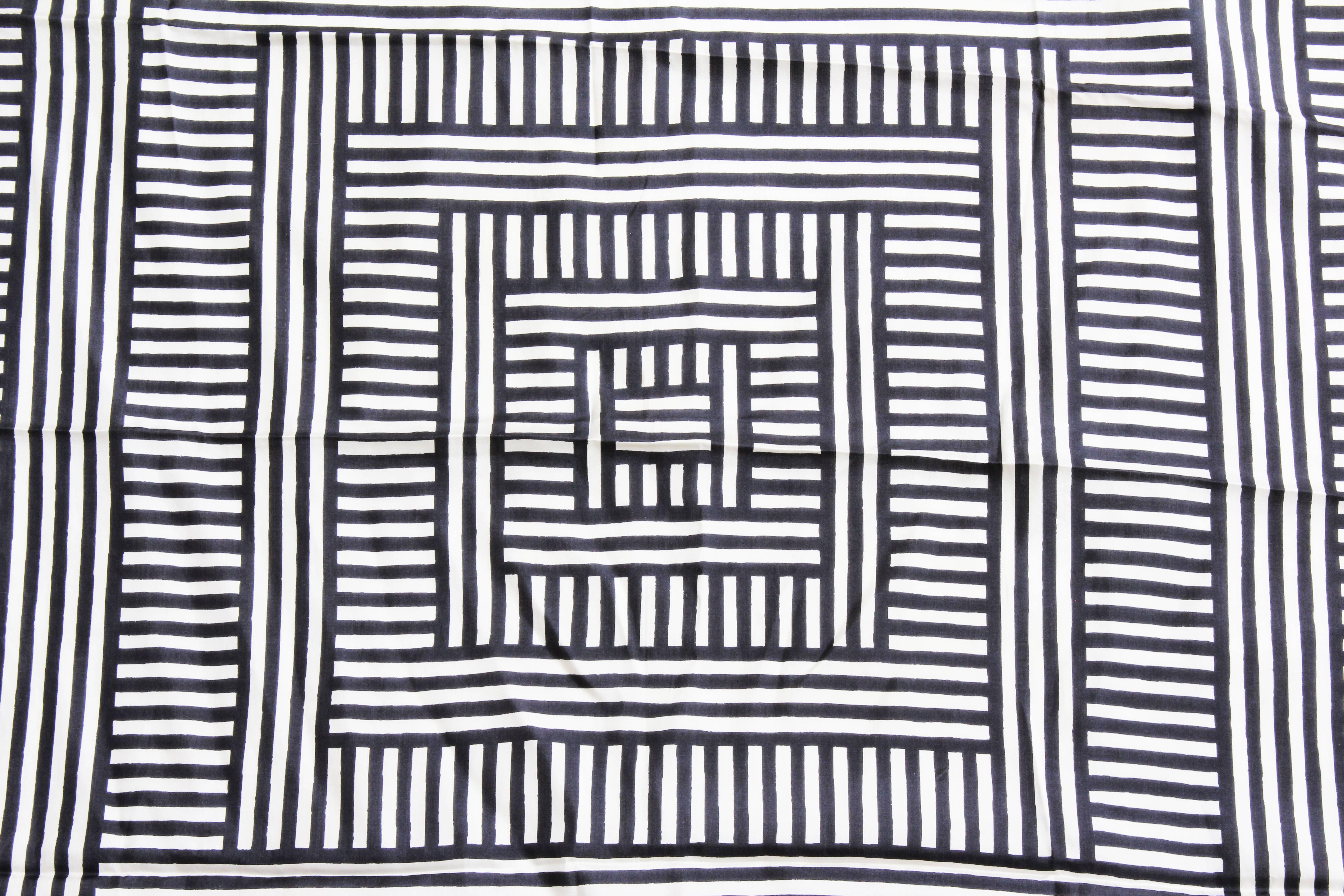 Vera Neumann Silk Scarf Shawl Black & White Op Art Abstract Print 31in 1970s In Good Condition In Port Saint Lucie, FL