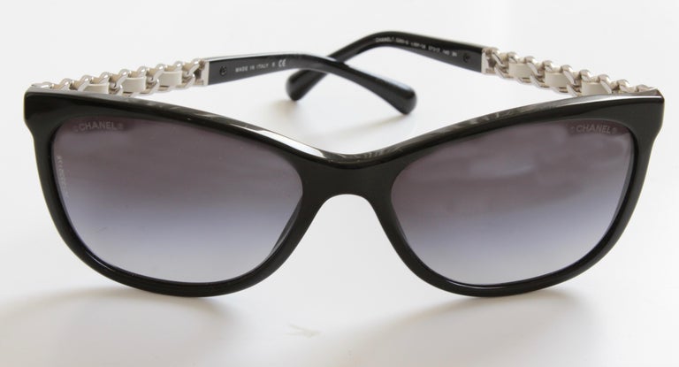 Chanel Sunglasses mod. 5361-Q c. 1576/5R Cat Eye Lambskin Chain Violet Italy