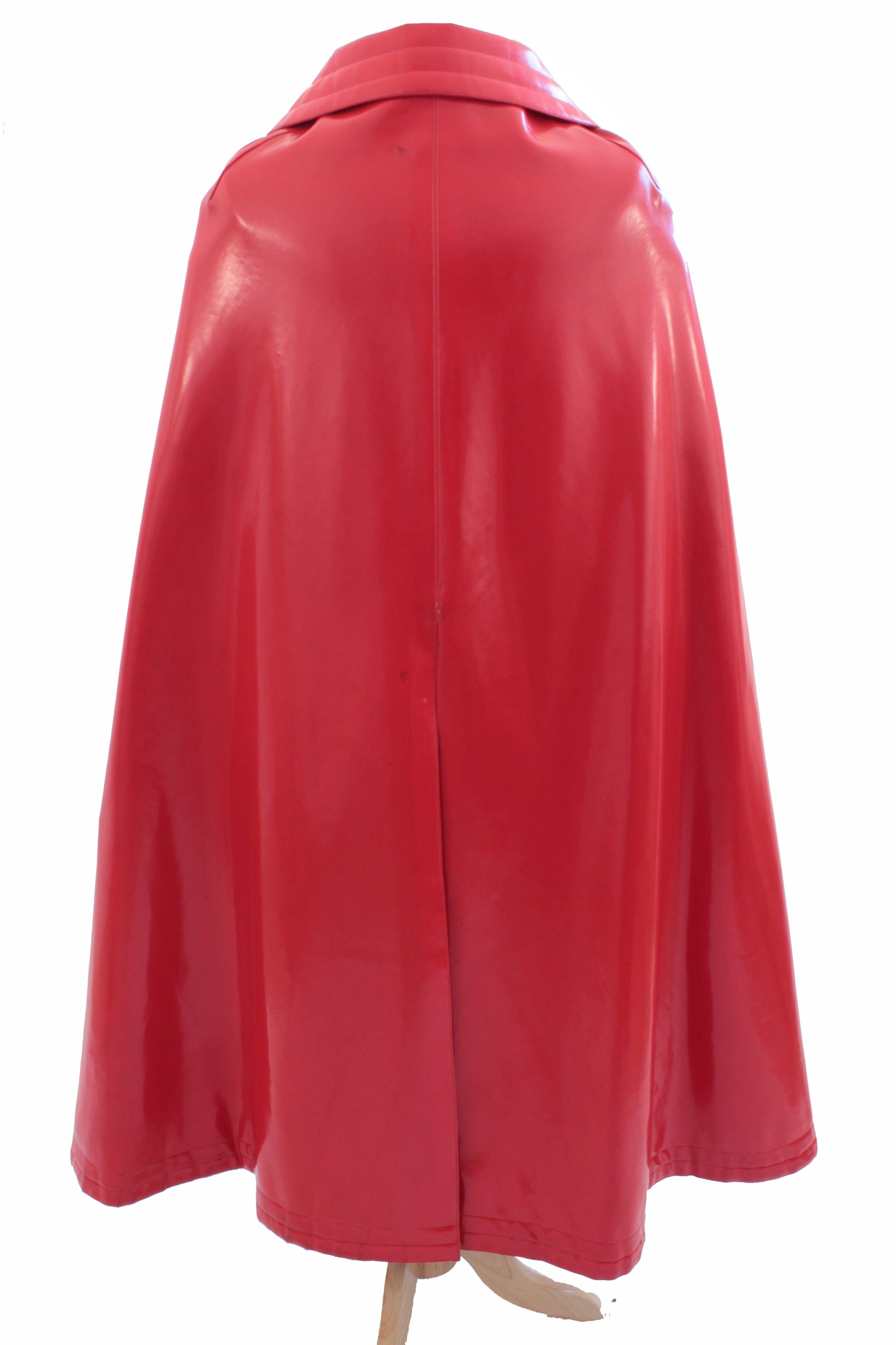 Pierre Cardin Space Age and Futurism Collection Red Vinyl Cape, 1960s In Good Condition In Port Saint Lucie, FL