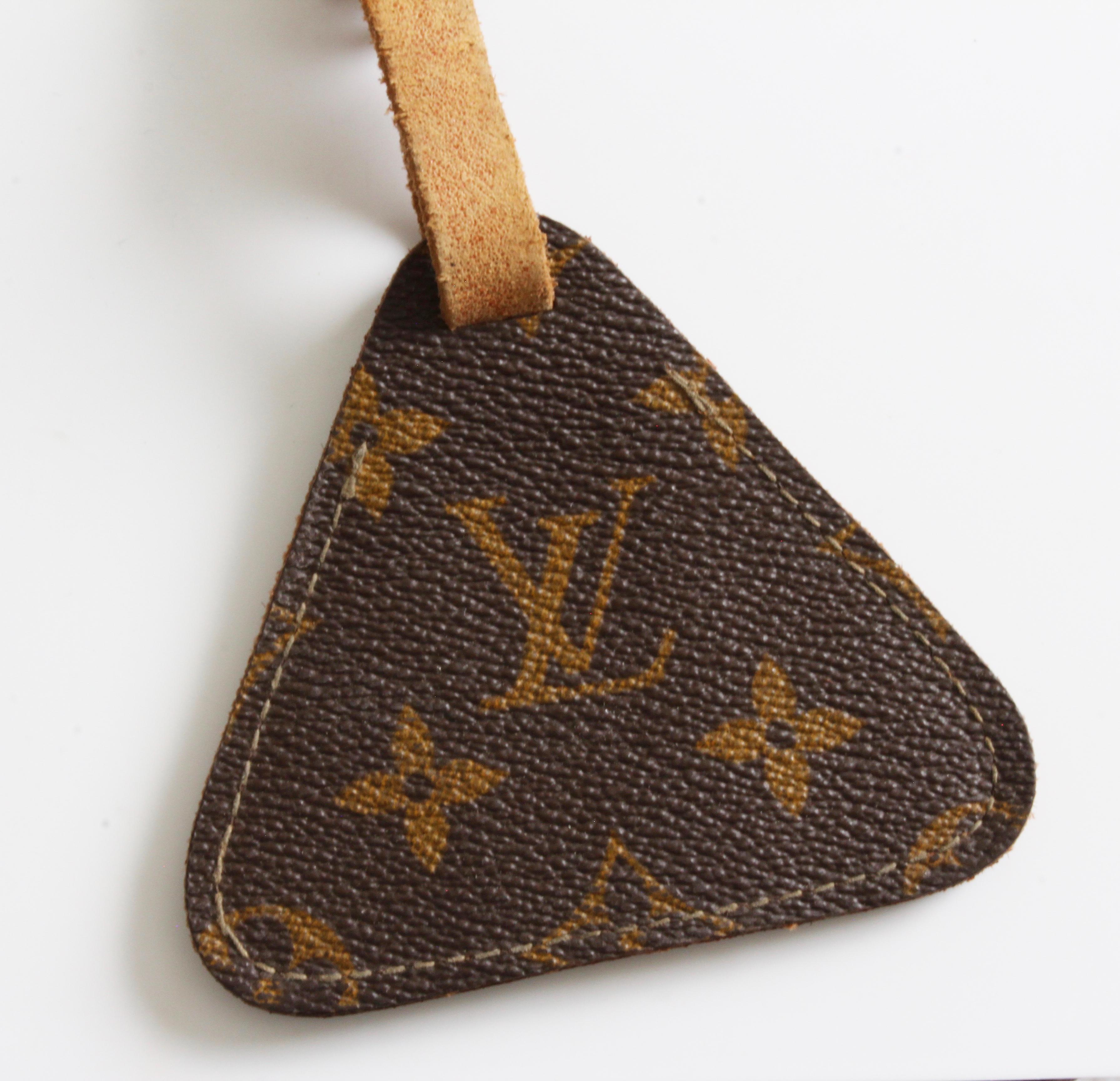louis vuitton id tag