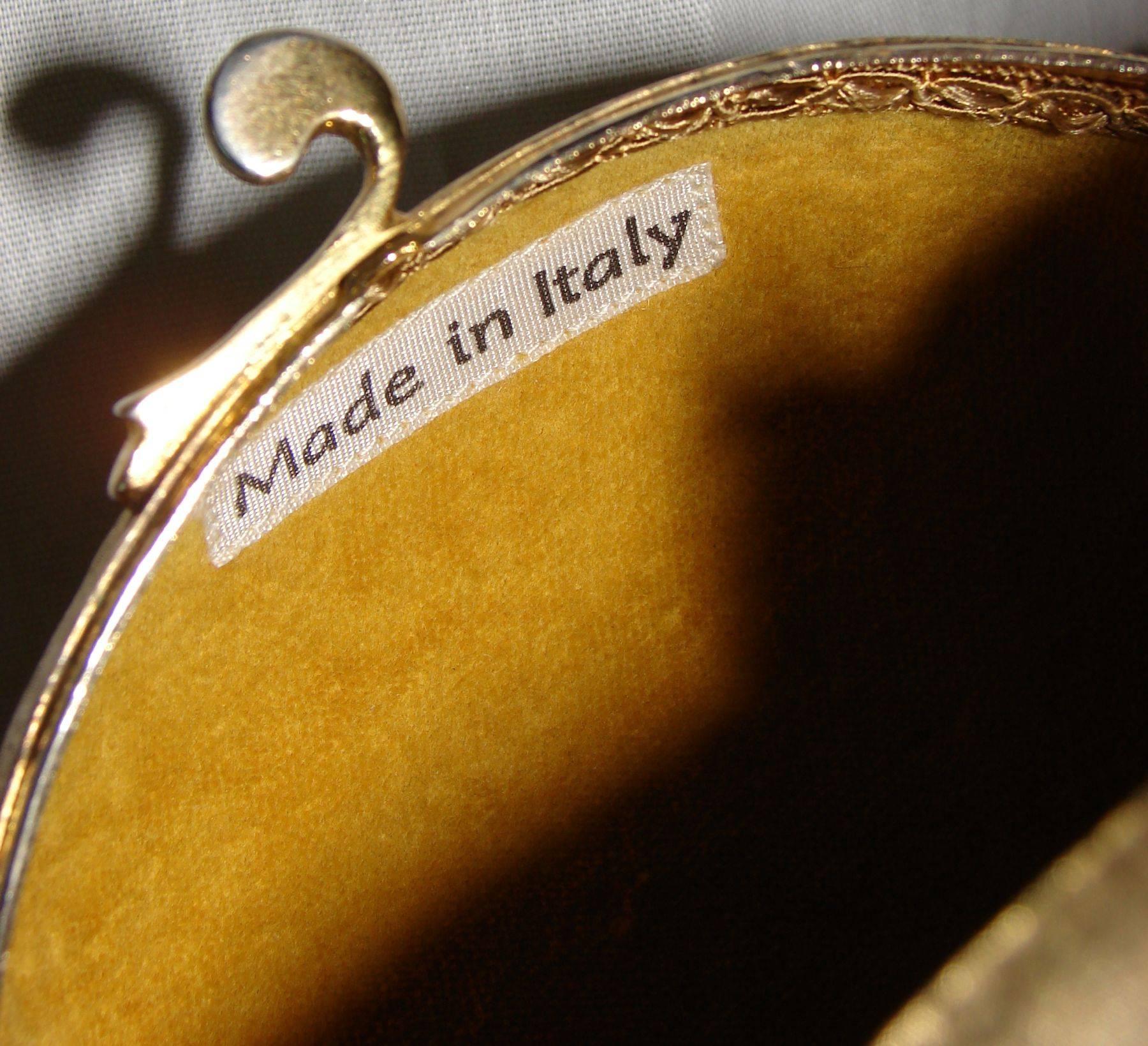 Splendida borsa da sera ovale in metallo dorato di Rosenfeld 1960 Made in Italy 3