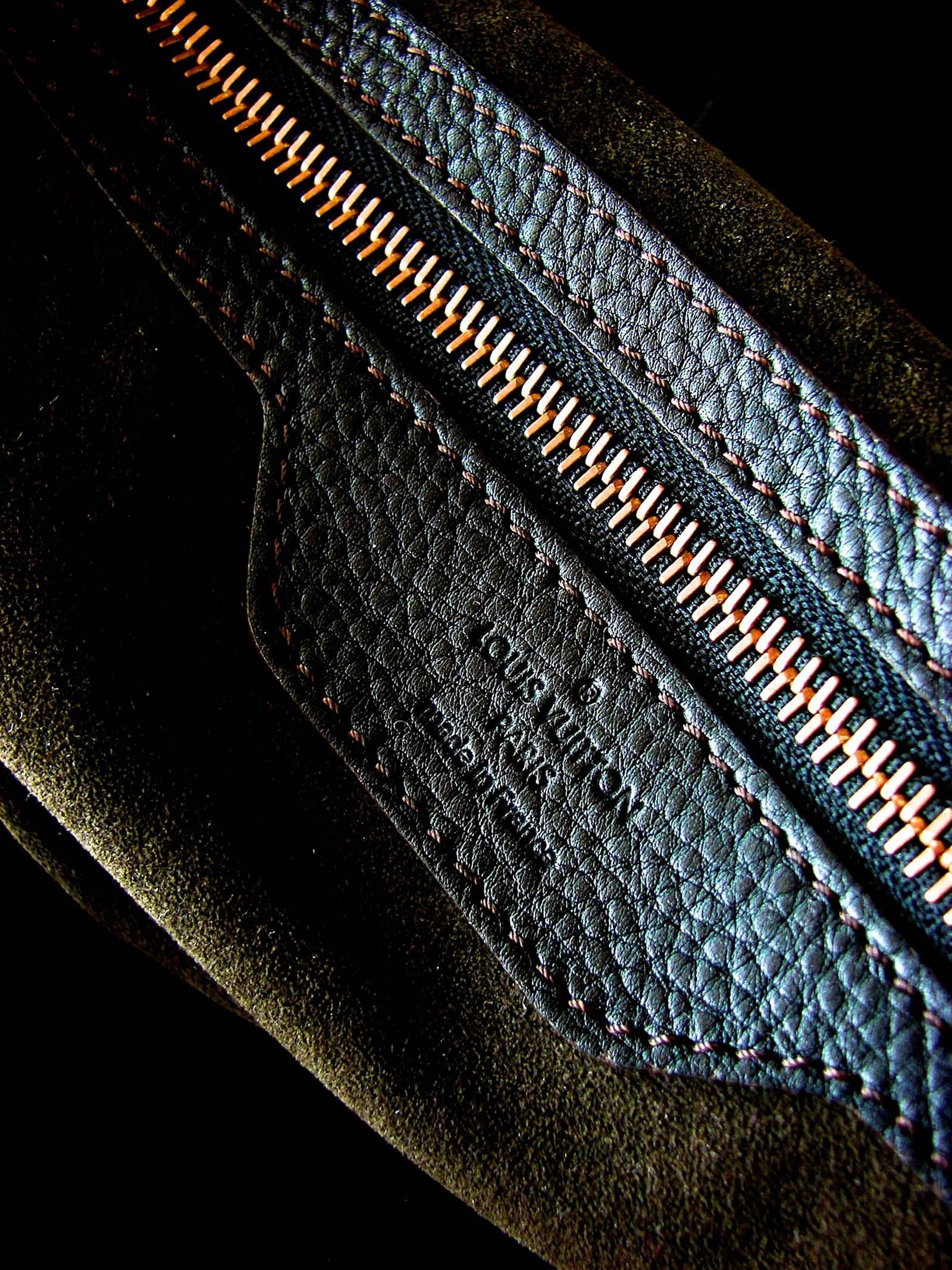 Louis Vuitton Black Mahina Perforated Monogram Leather XXL Hobo Tote 2007 3