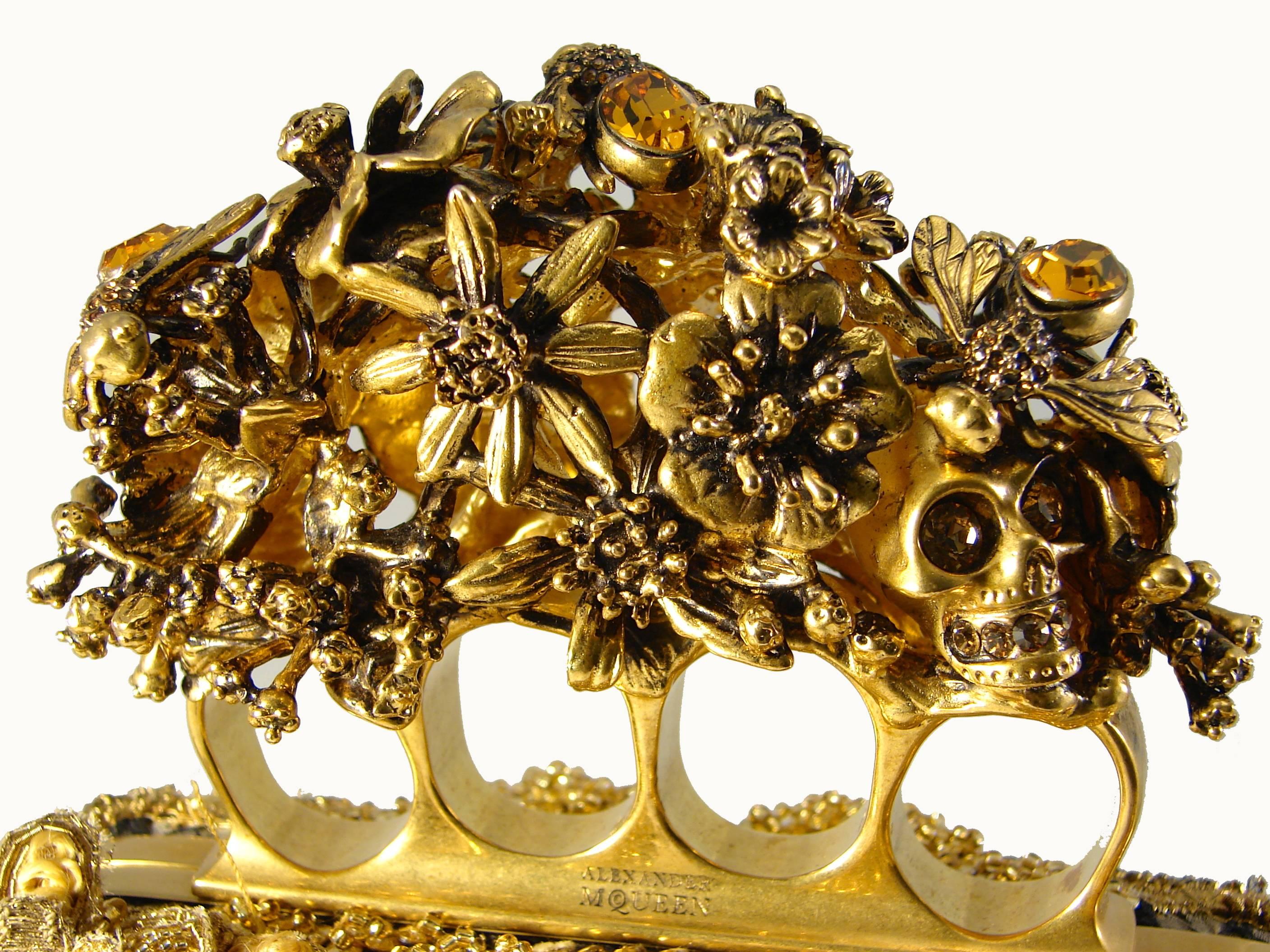 Opulent Alexander McQueen Raso Seta Knuckle Box Clutch Bag in Gold 2014  2