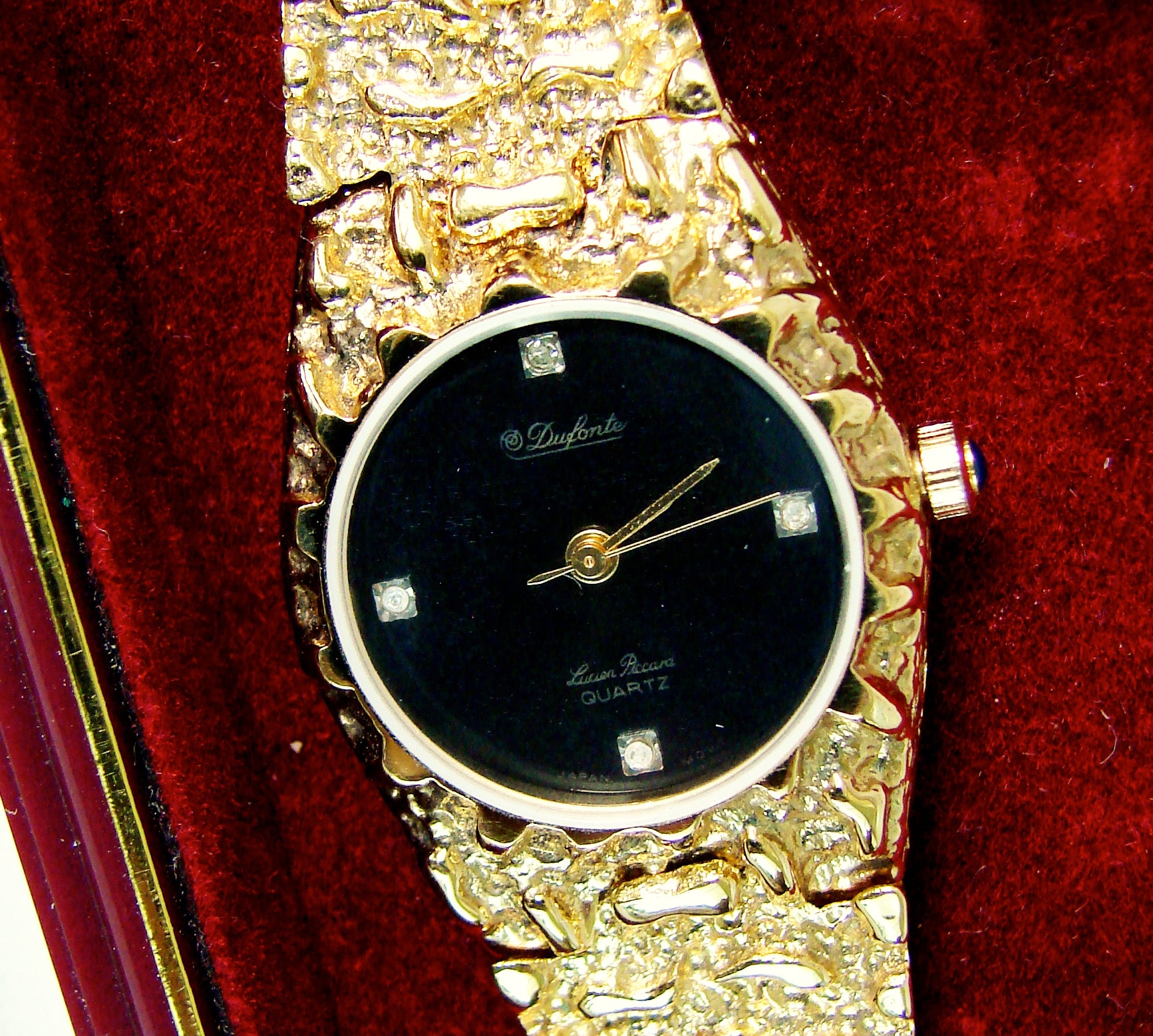 dufonte watch with diamond