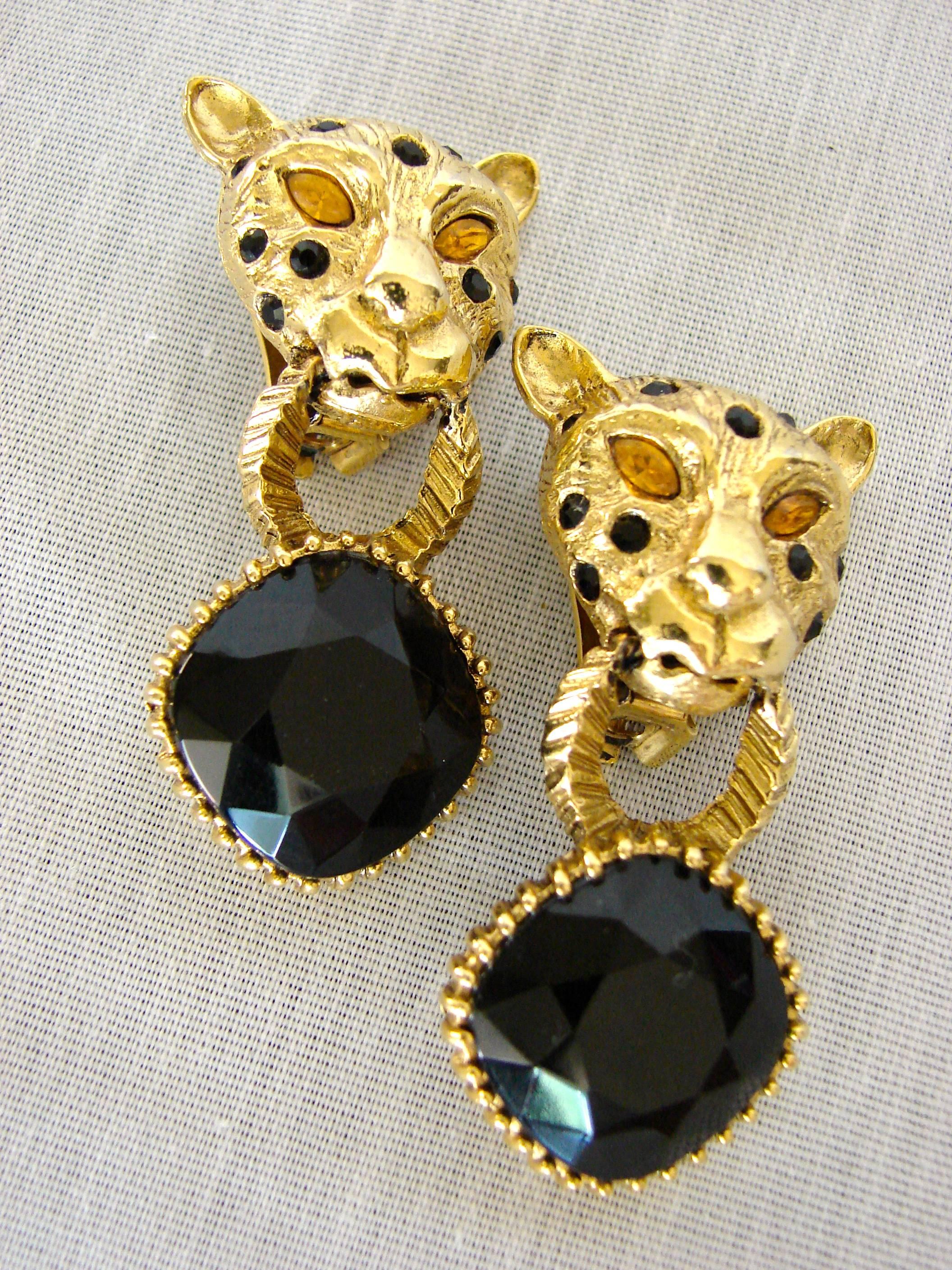 Spotted Leopard Head Earrings with Indigo Blue Crystal Clip Style Graziano 90s In Excellent Condition In Port Saint Lucie, FL