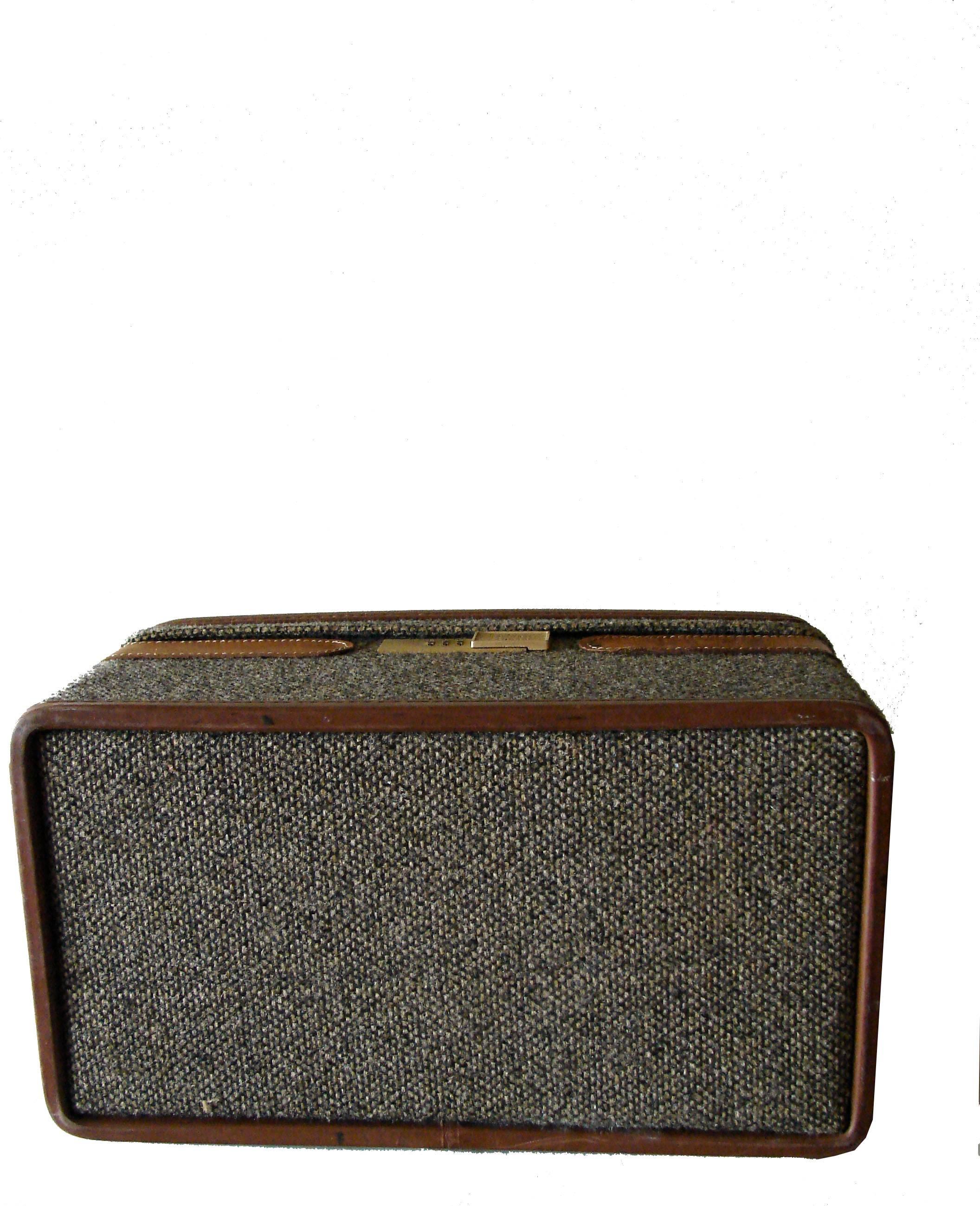 1970s Hartmann Tweed + Leather Train Case with Toile Lining + Adjustable Strap  3