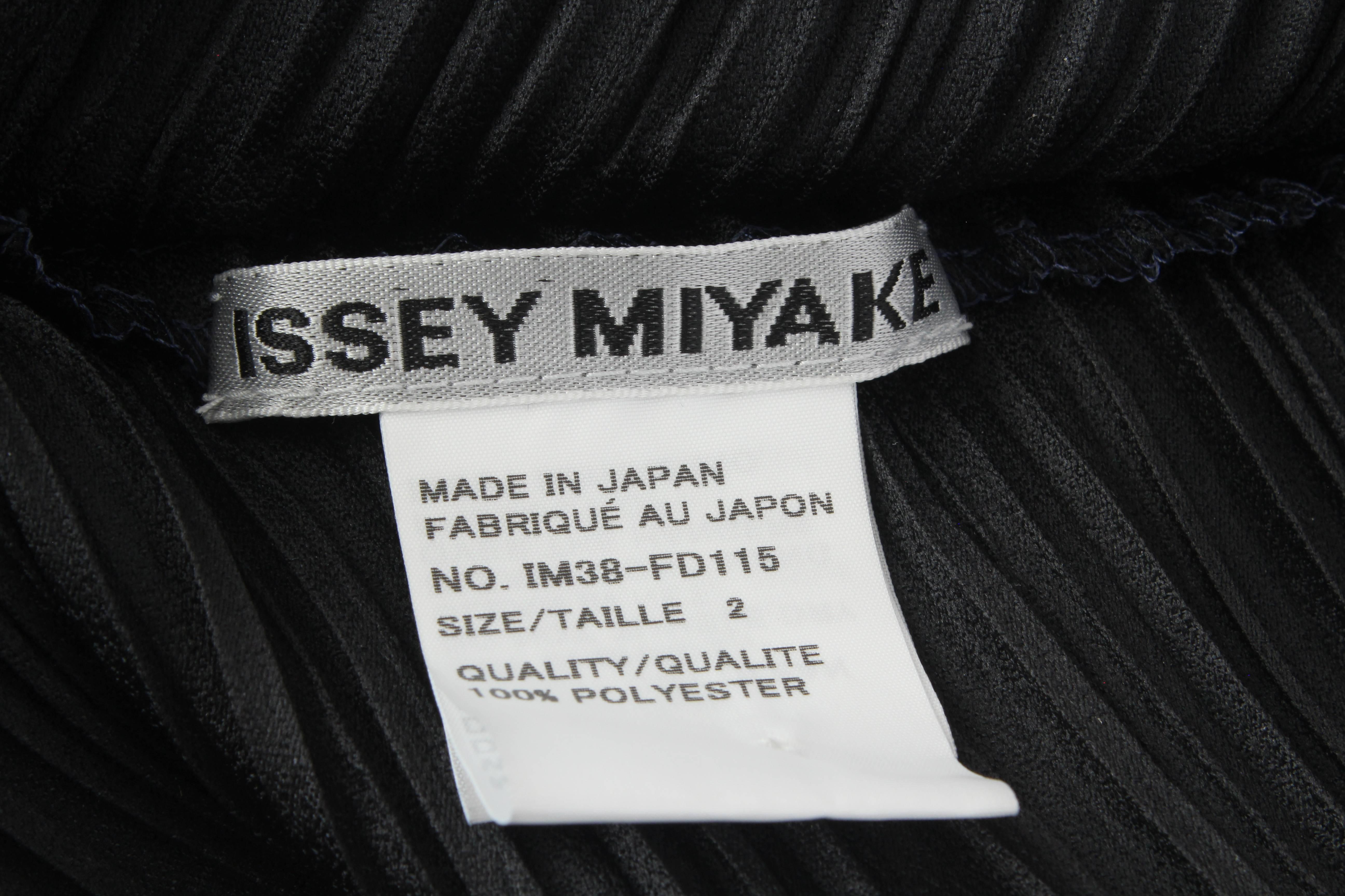 Issey Miyake Blue Ombre Micro Pleated Jacket and Skirt Suit Ensemble Japan Sz 2  5