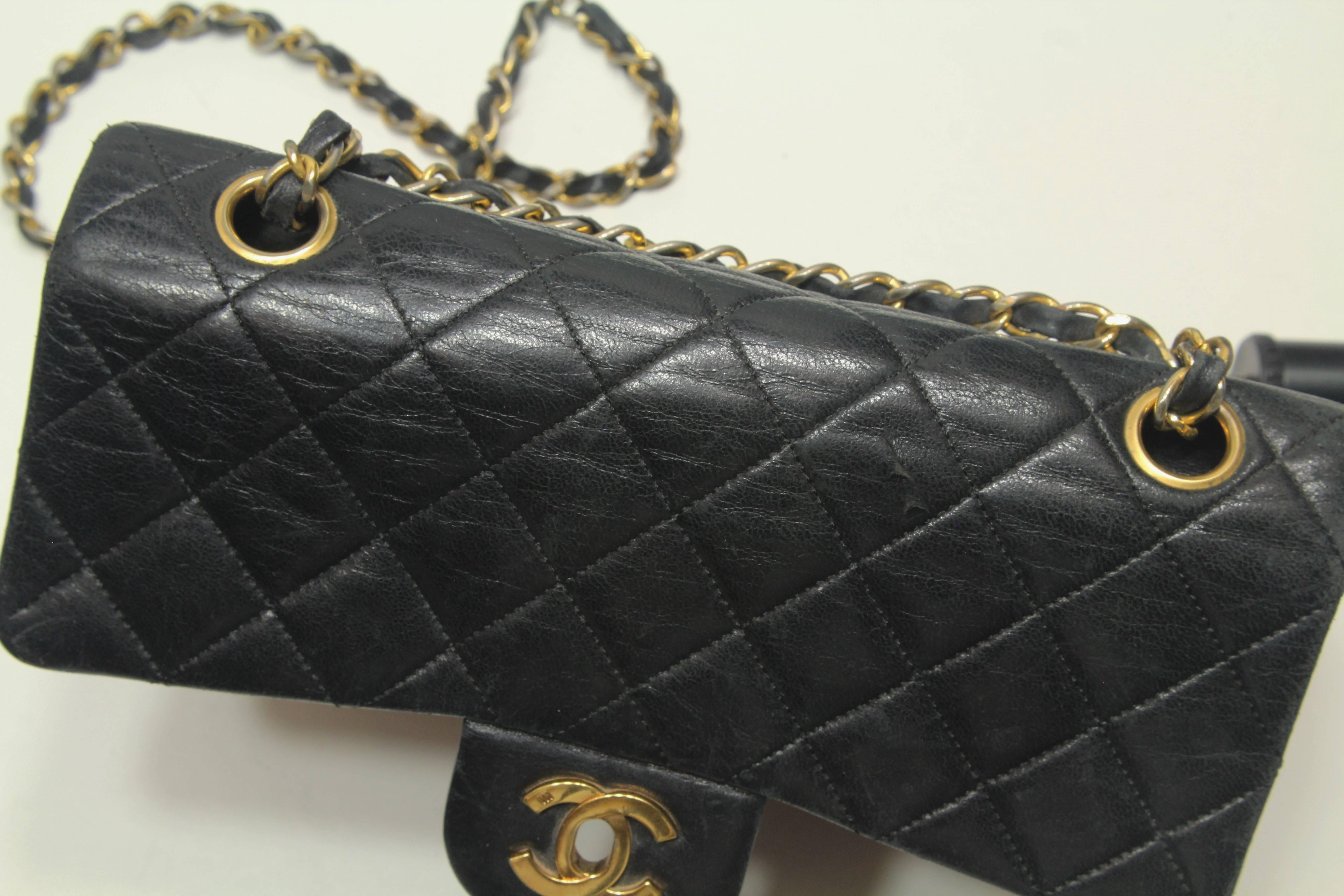 Iconic Chanel Small Flap Bag Black Lambskin Leather Matelasse Vintage 1980s In Good Condition In Port Saint Lucie, FL