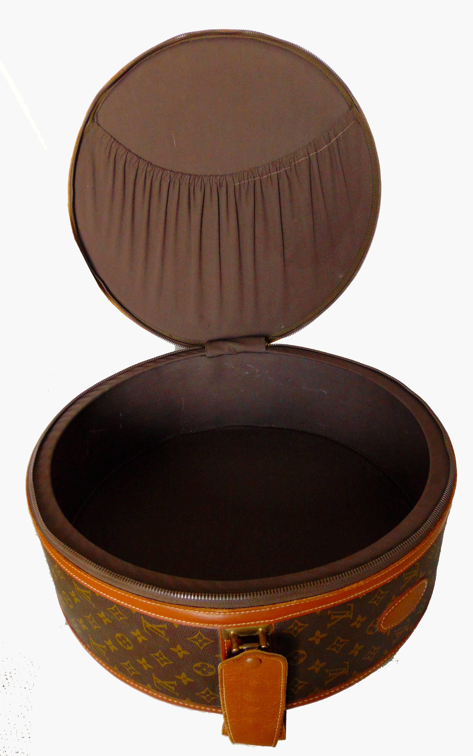 Women's or Men's Rare Louis Vuitton Hat Box by The French Company Monogram Boite Chapeaux 1970s