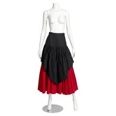 Norma Kamali Vintage 1990s Schwarz Rot Faltenrock Größe 6 Hohe Taille