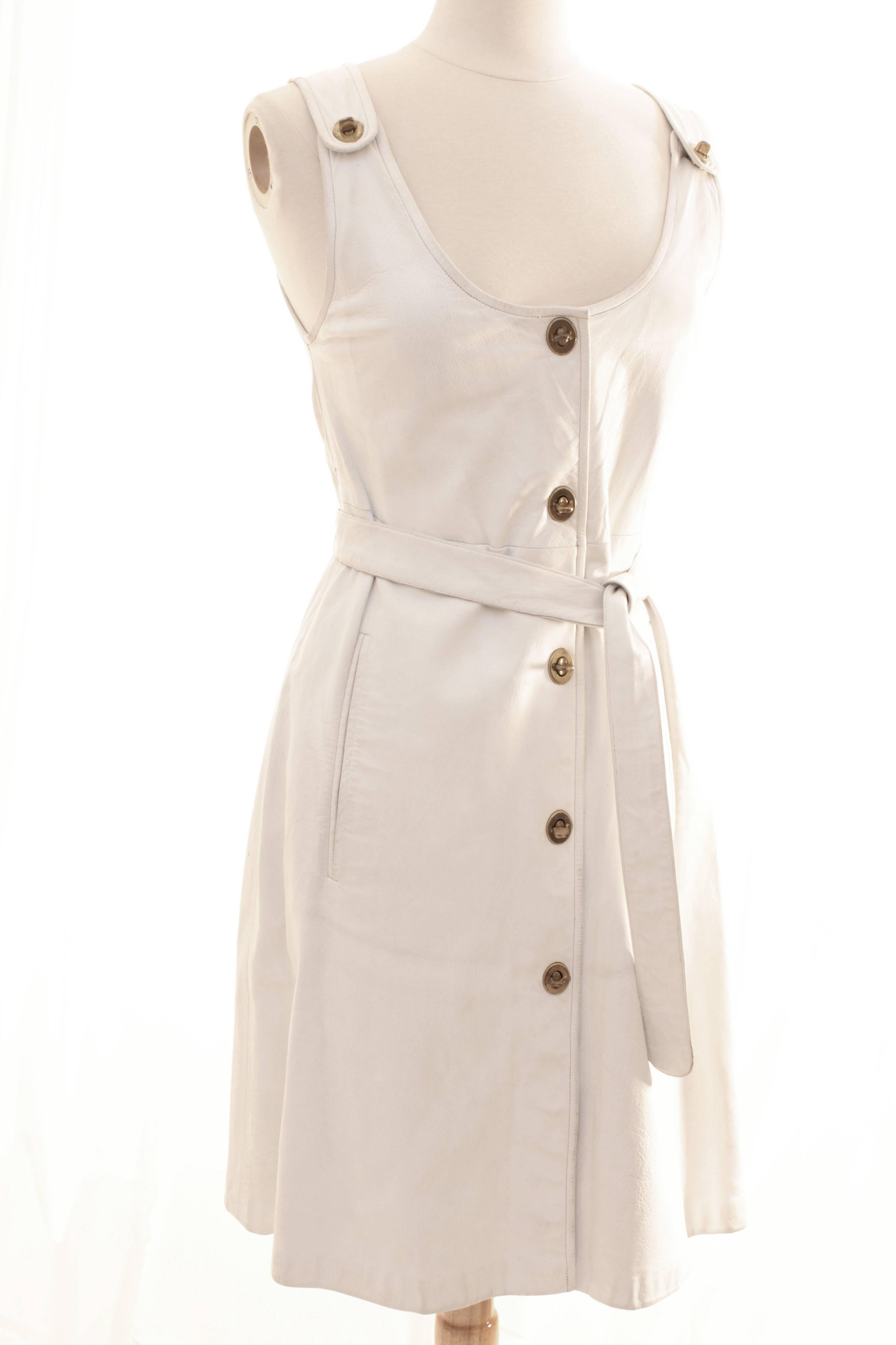 Mod Bonnie Cashin White Leather Mini Dress Set with Matching Belt & Gloves 60s M In Good Condition In Port Saint Lucie, FL
