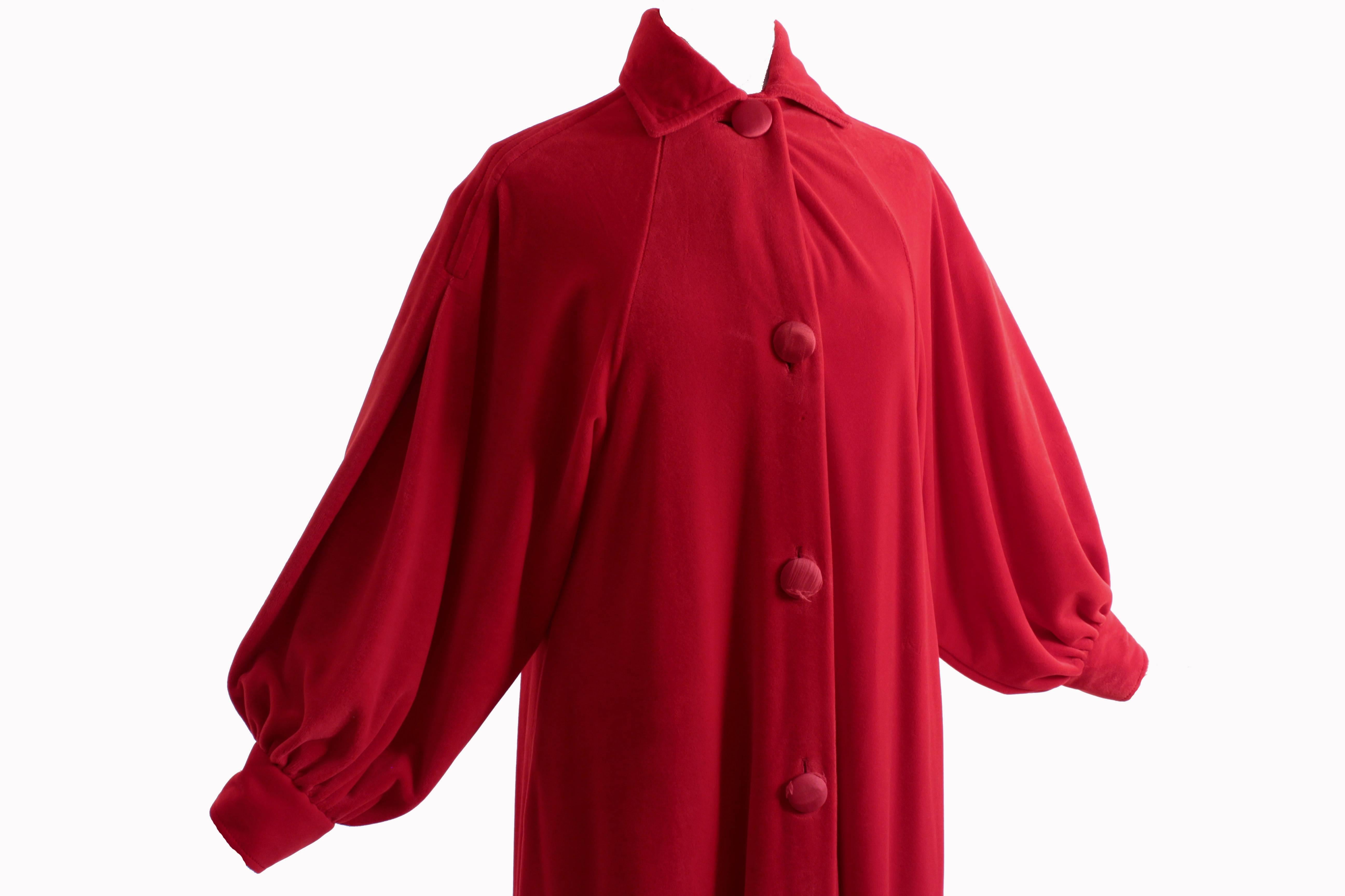 Women's Rare Pierre Cardin Red Robe with Dolmen Sleeves House Coat Loungewear 60s M