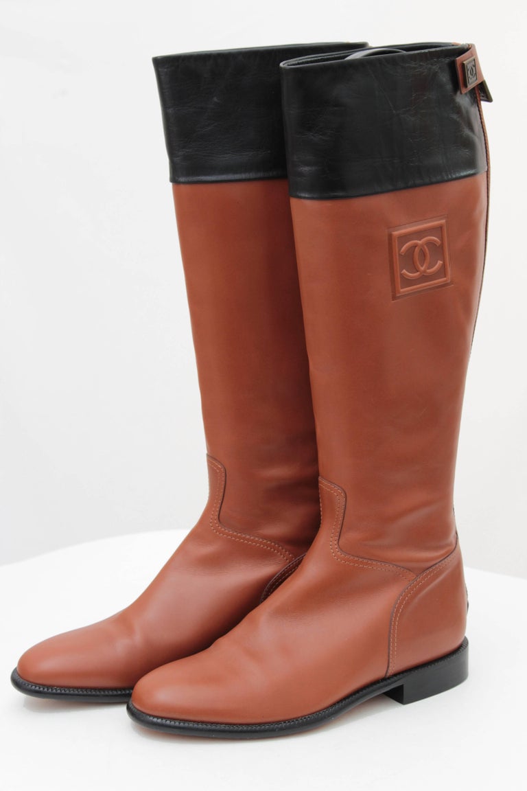 Chanel Tan & Black Leather Riding Boots Knee High CC logo Equestrian sz 39  + Box