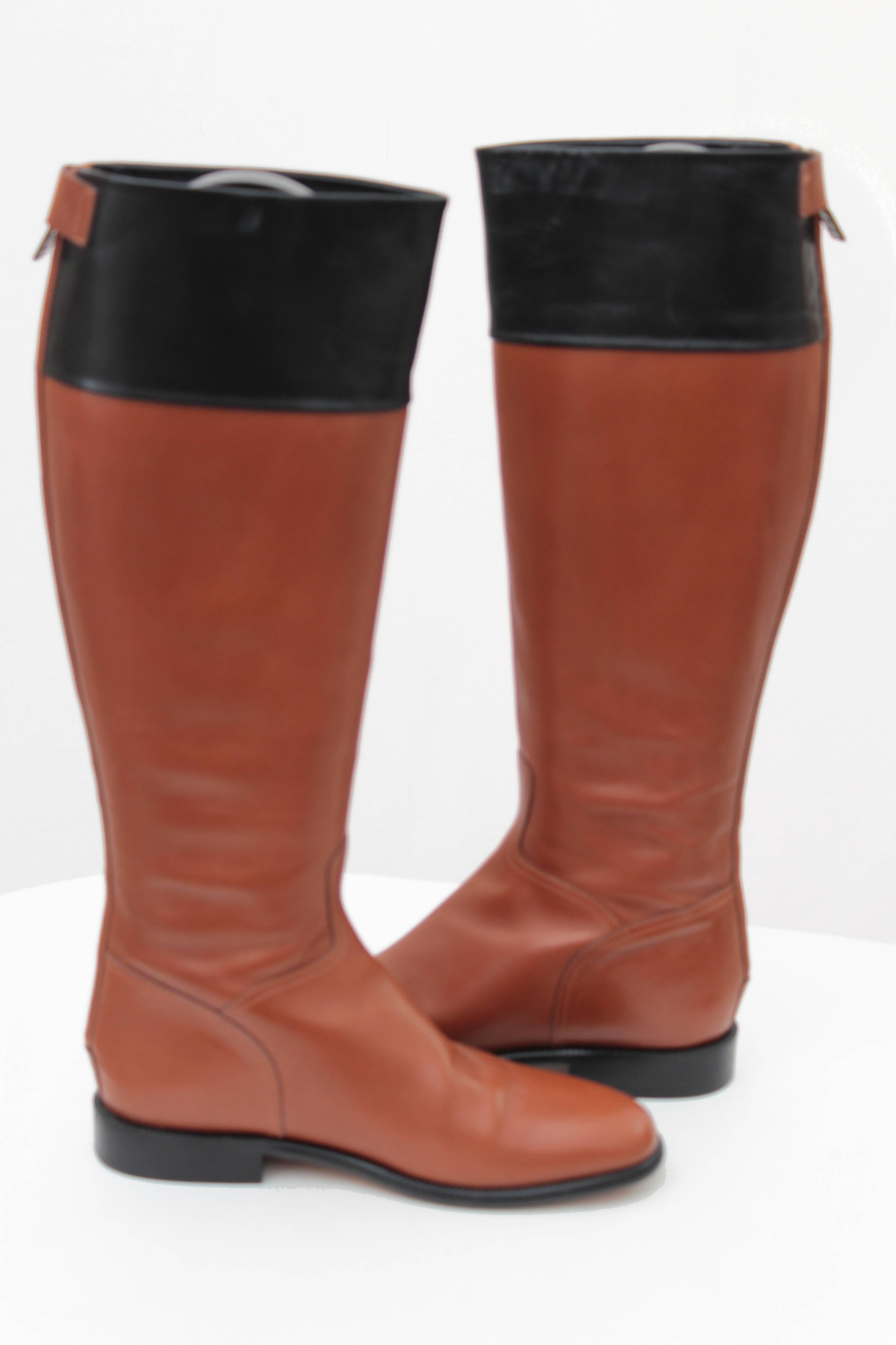 Women's Chanel Tan & Black Leather Riding Boots Knee High CC logo Equestrian sz 39 + Box