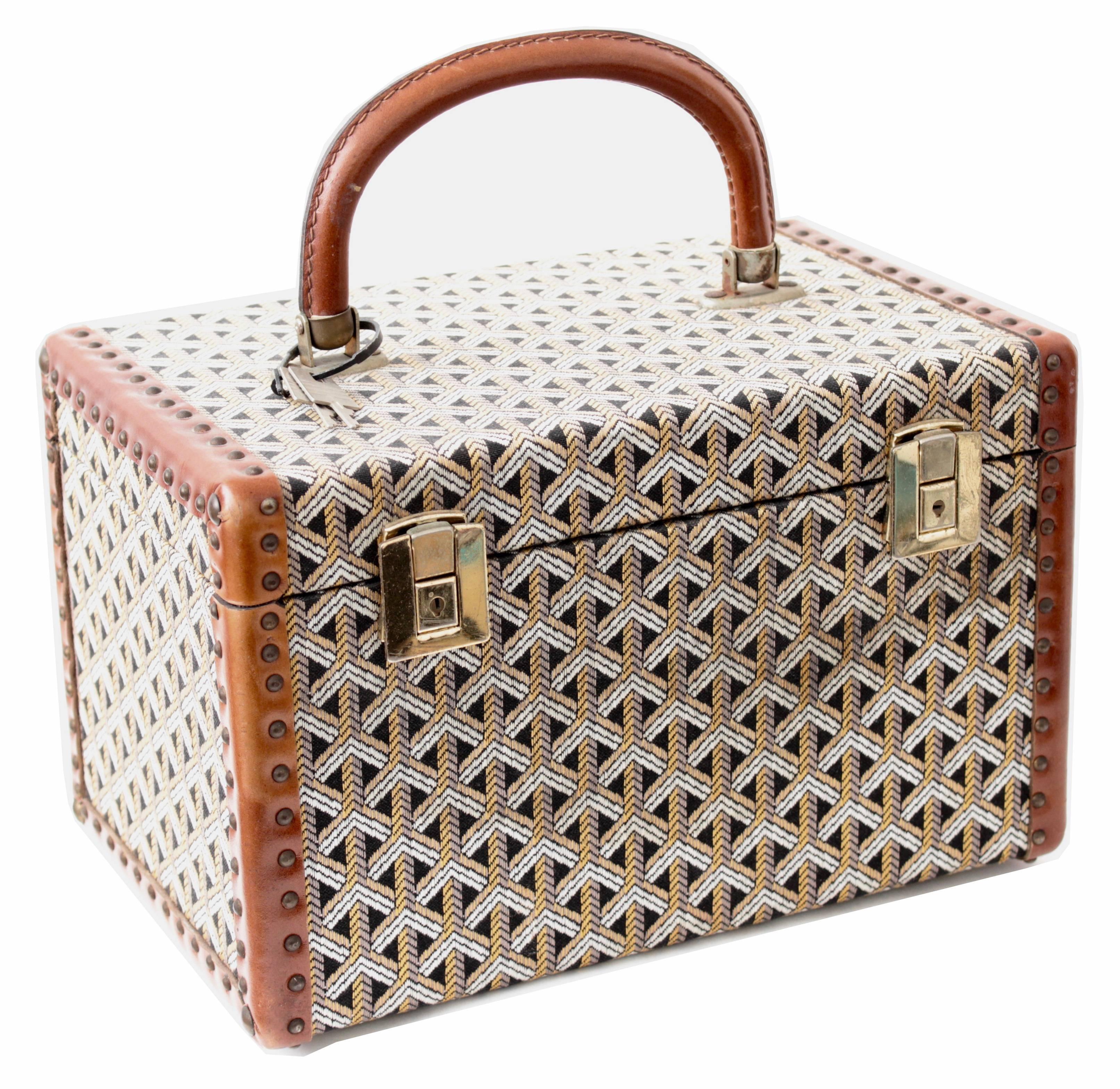 goyard train case