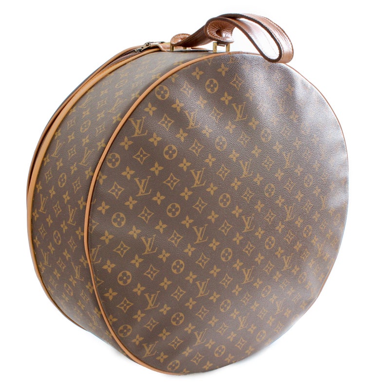 Louis Vuitton Bag small hat box Brown Leather ref.882592 - Joli Closet