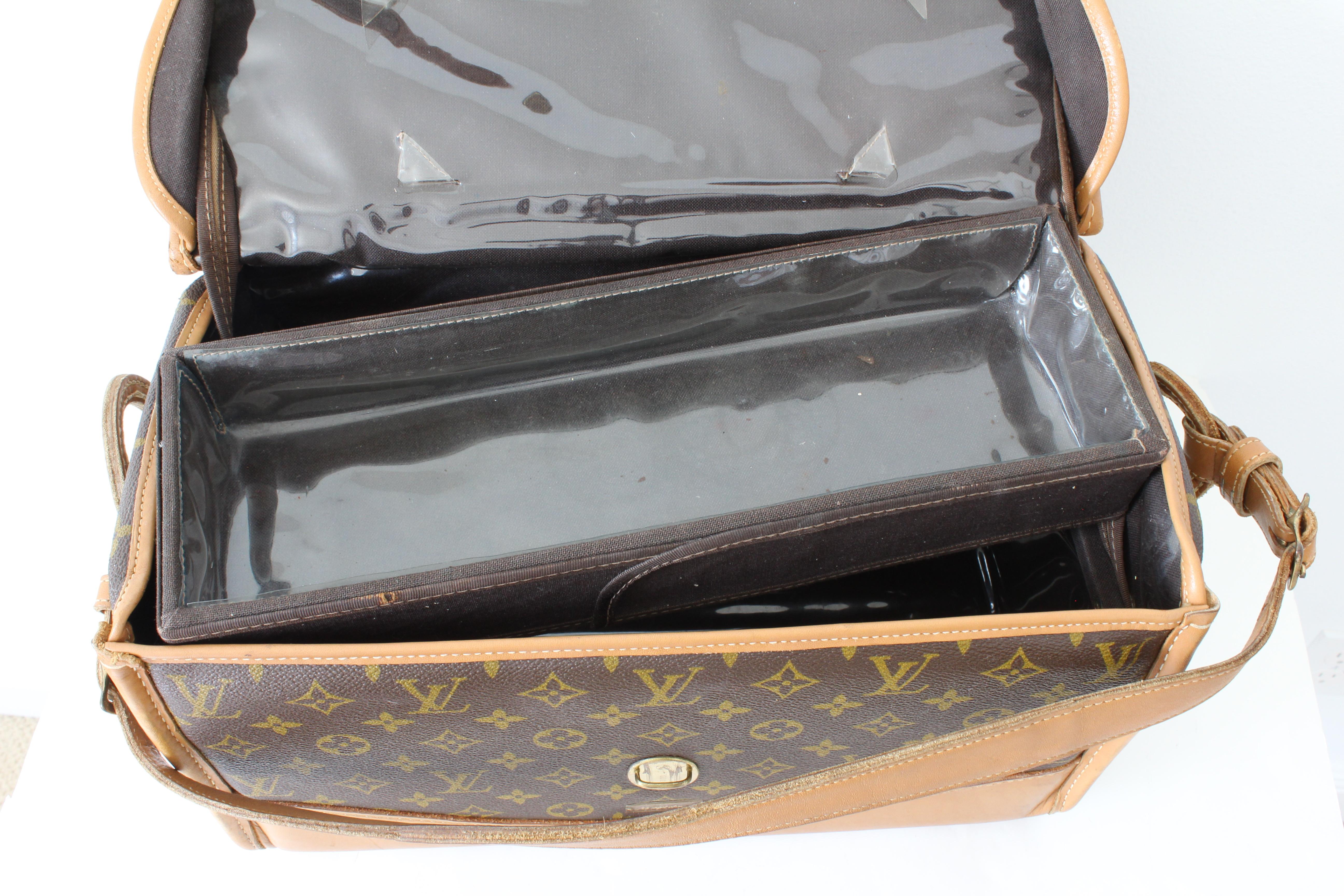 Louis Vuitton Monogram Train Case Vanity Travel Bag Saks French Co Carry On 70s  3