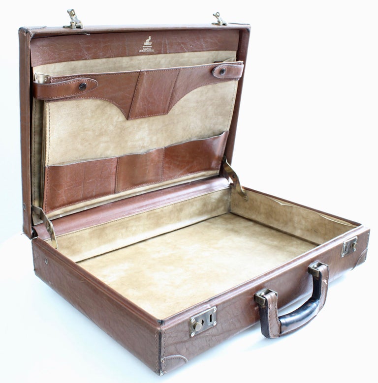 Renwick Canada Bullhide Leather Briefcase Business Travel Case 1970s