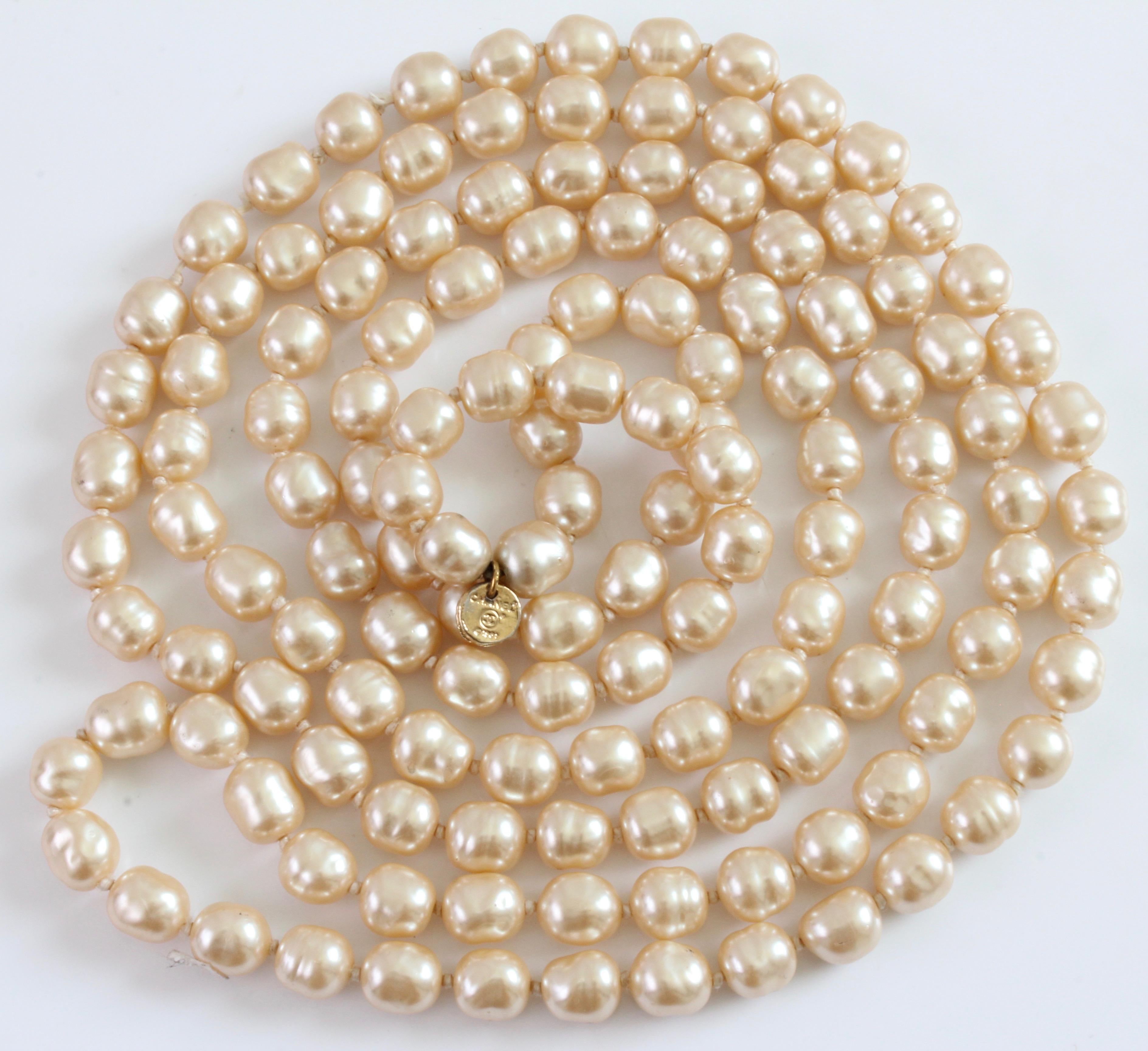 Chanel Opera Necklace Glass Pearl Sautoir Infinity 65 Inches 1980s  1