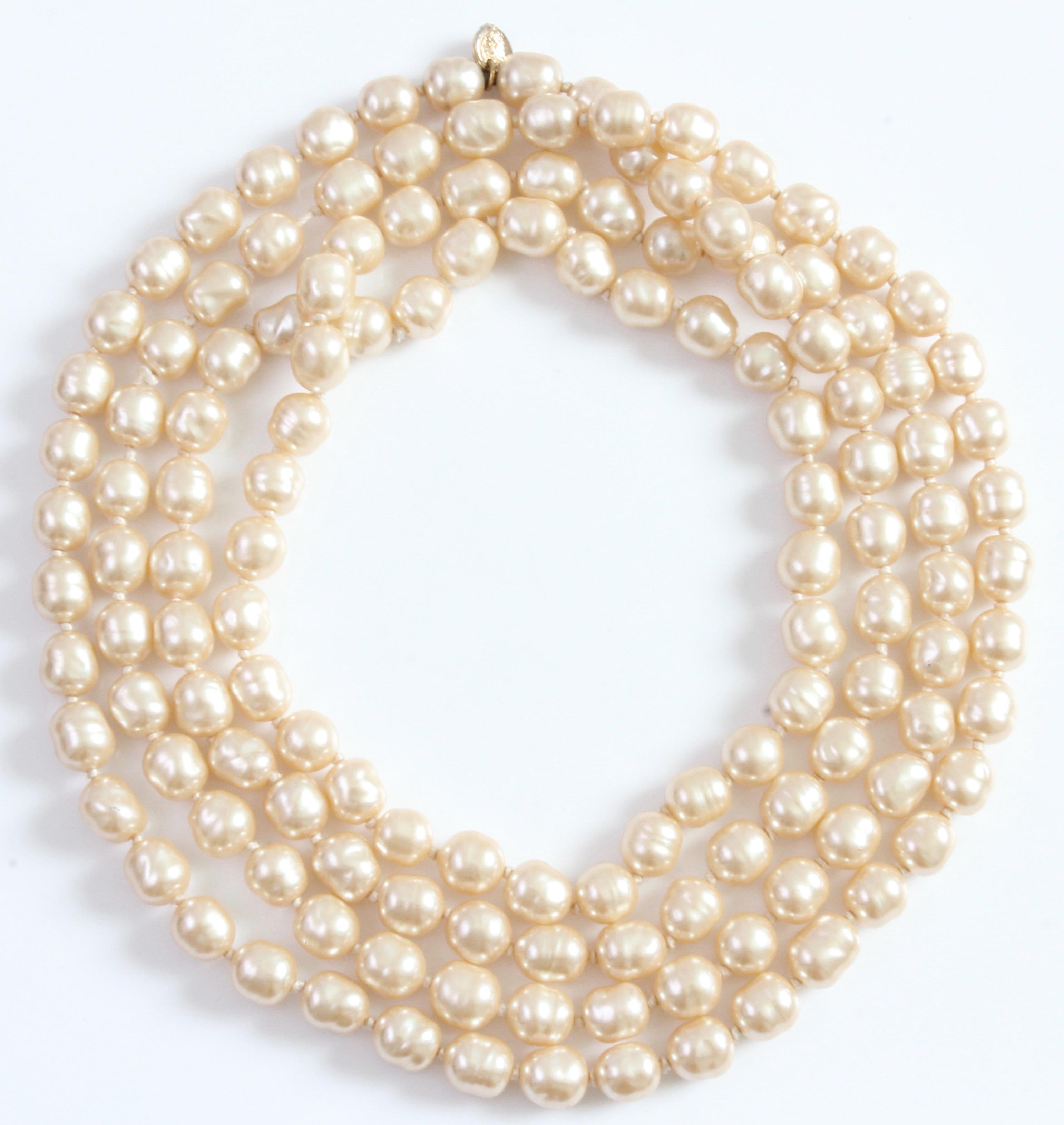 Chanel Opera Necklace Glass Pearl Sautoir Infinity 65 Inches 1980s  2
