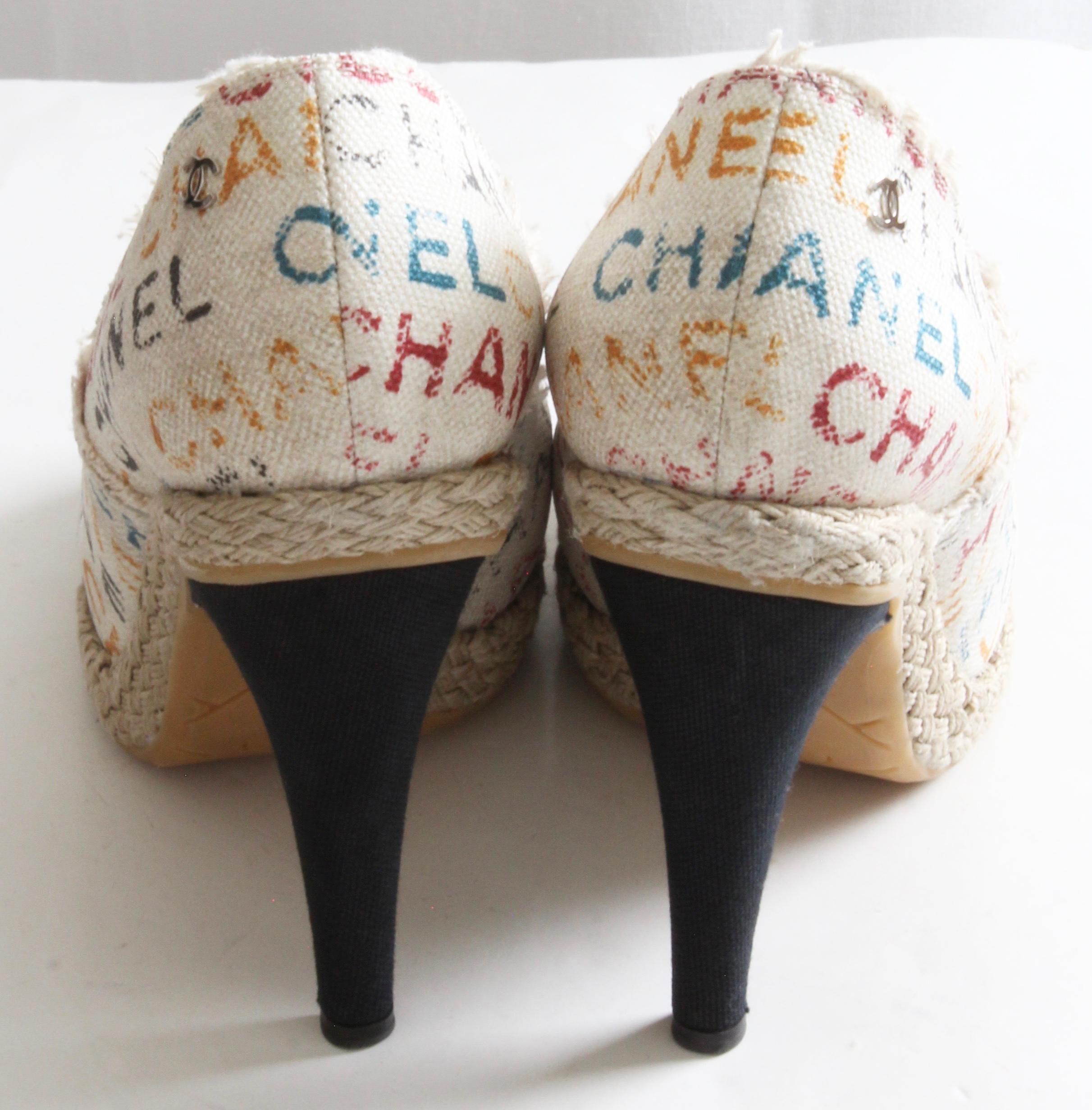 Chanel Multicolor White Graffiti Toile Canvas Espadrilles Heels + Box In Good Condition In Port Saint Lucie, FL