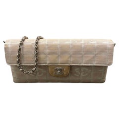 2001 Chanel Chocolate Bar Travel Line shoulder bag