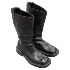 Prada-Lederstiefel mit eckiger Spitze aus der Herbst/Winter-Kollektion 1999