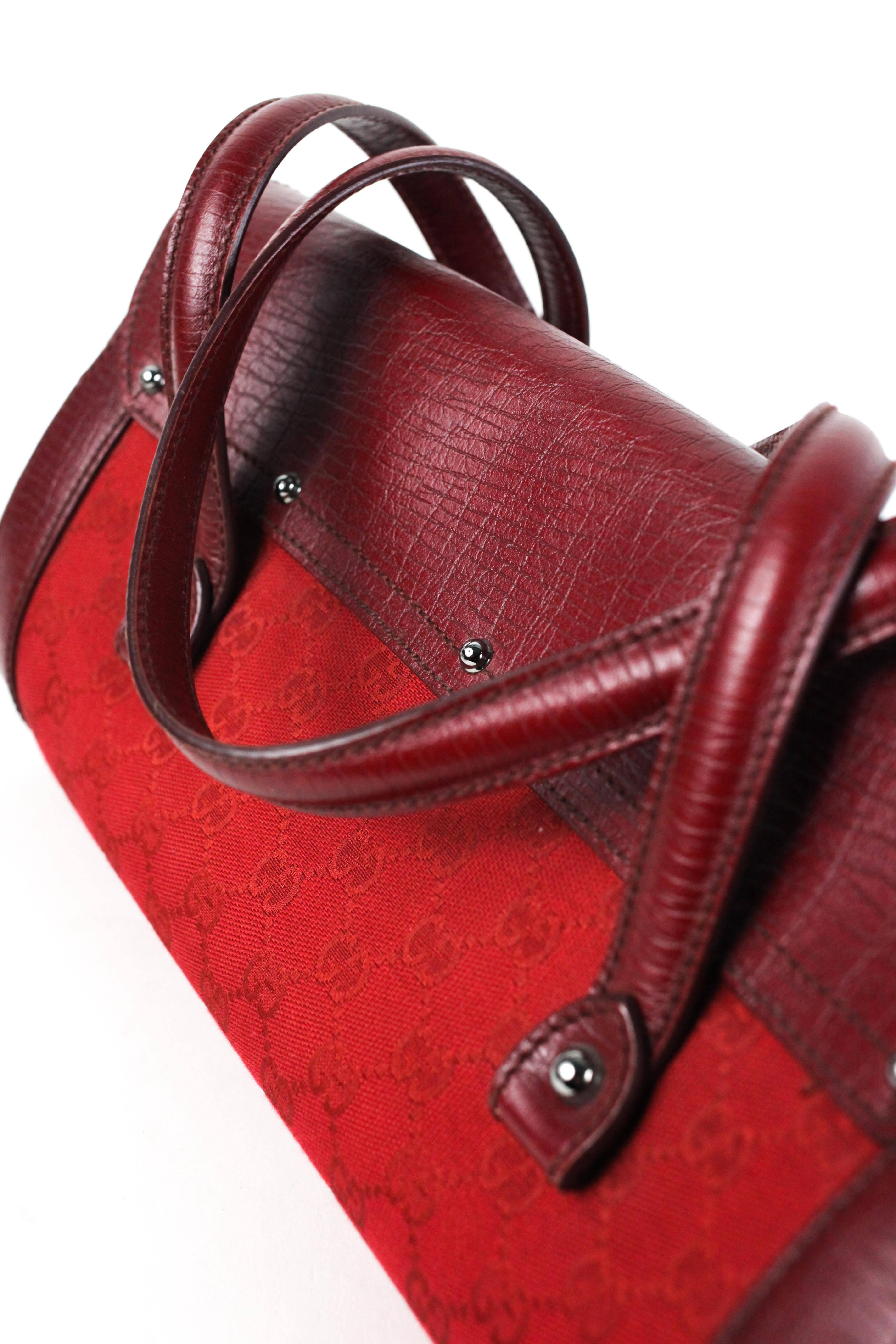 Red GUCCI GG Canvas and Leather Shoulder Bag with Bamboo Detail For Sale