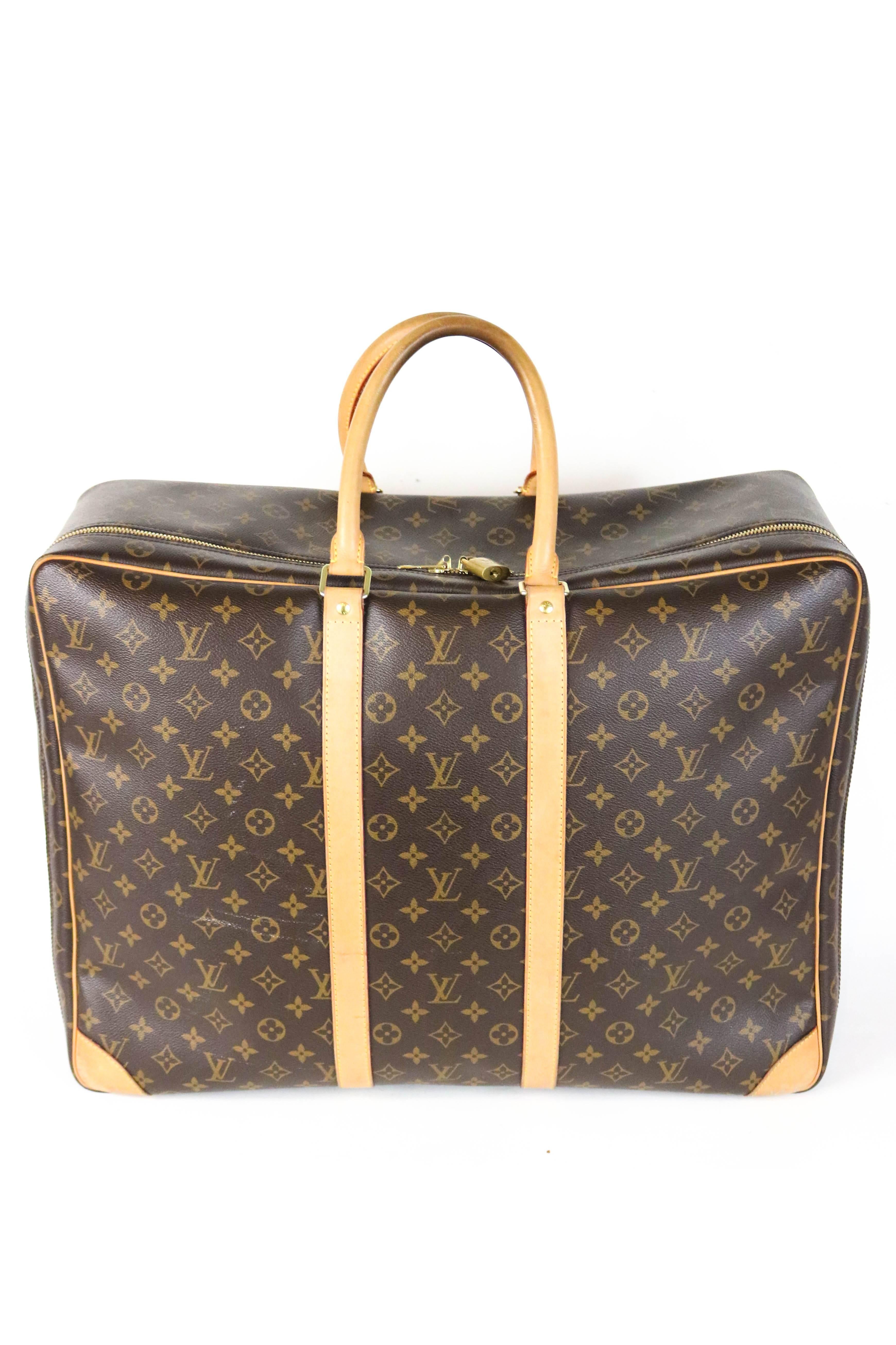 Louis Vuitton Monogram Canvas Sirius 55 Soft Sided Travel Case  In Good Condition For Sale In San Francisco, CA