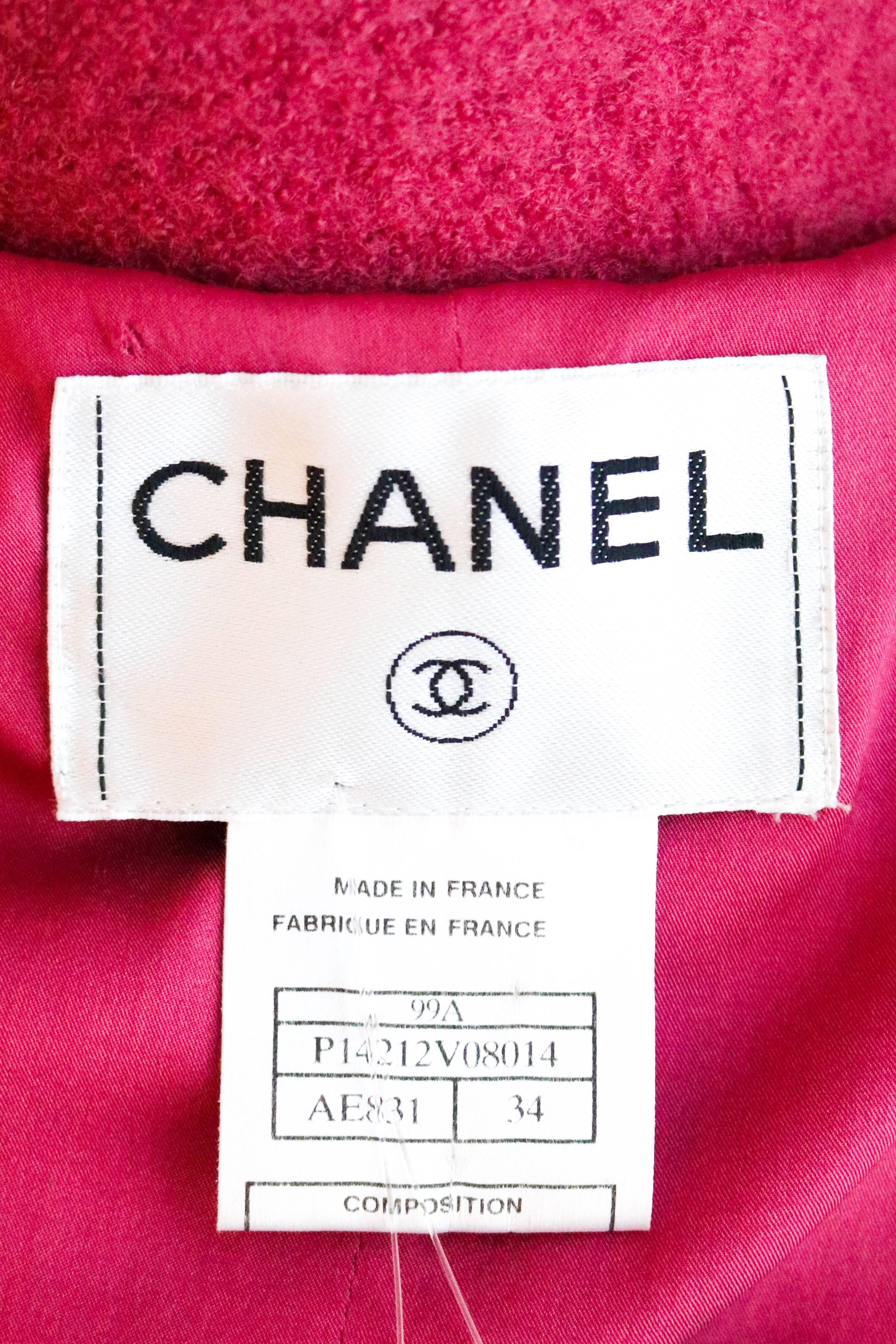 Red CHANEL 1999 Classic Wool Blazer 34