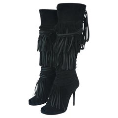 Botas altas hasta la rodilla de ante negro con puntera abierta y flecos «Becky» de Gucci, talla 38