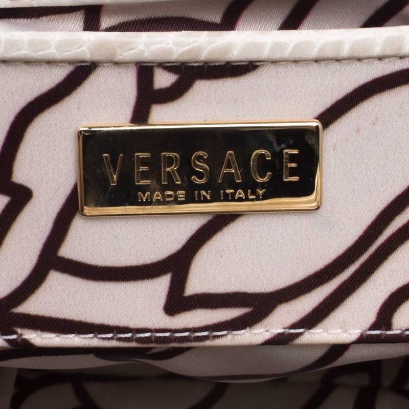 VERSACE Handbag Brown/Cream/Gold Croc Embossed Leather Madonna Boston Bag. For Sale 1