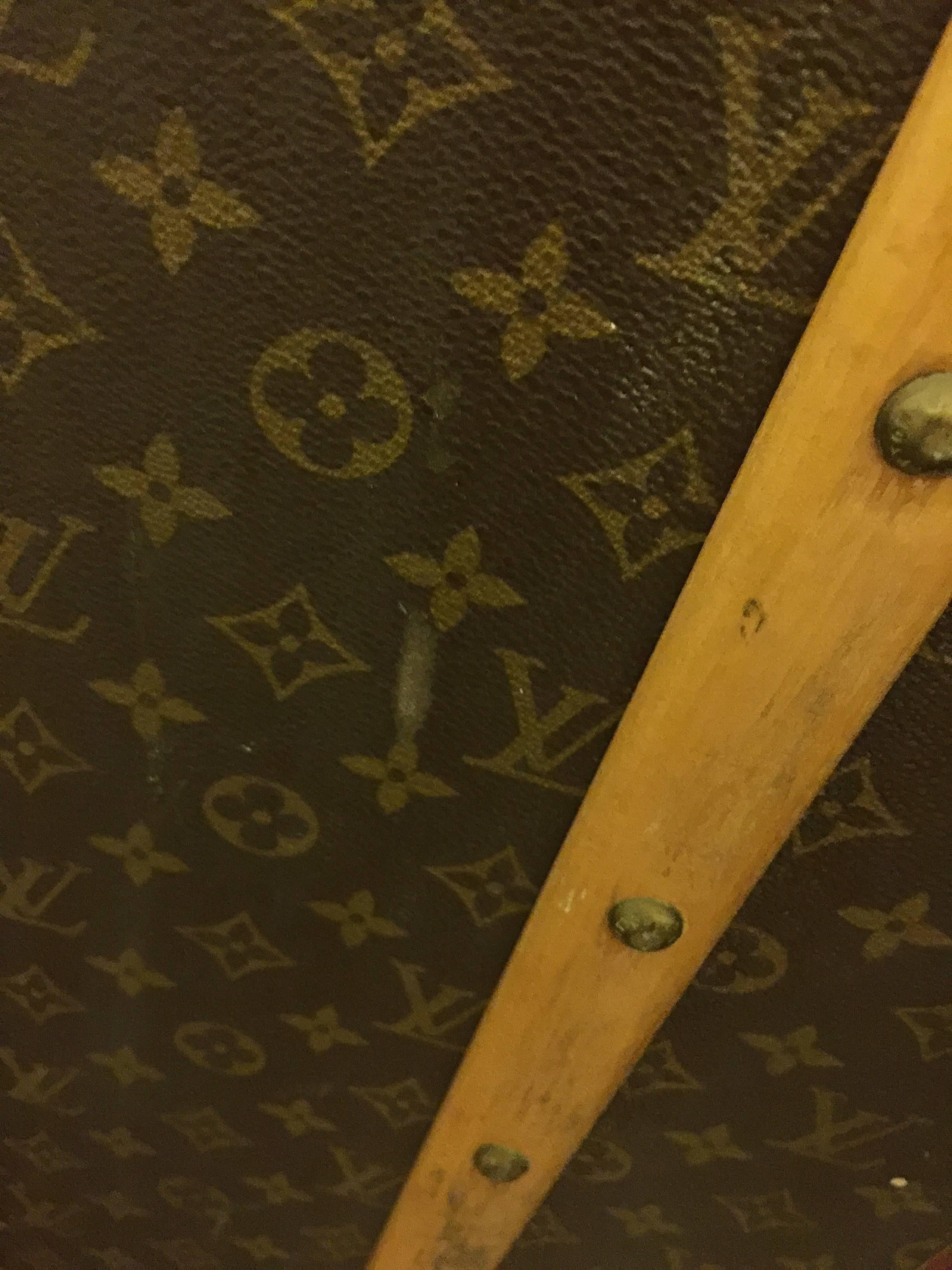 Women's or Men's LOUIS VUITTON Vintage Large Steamer Wardrobe Trunk. For Sale