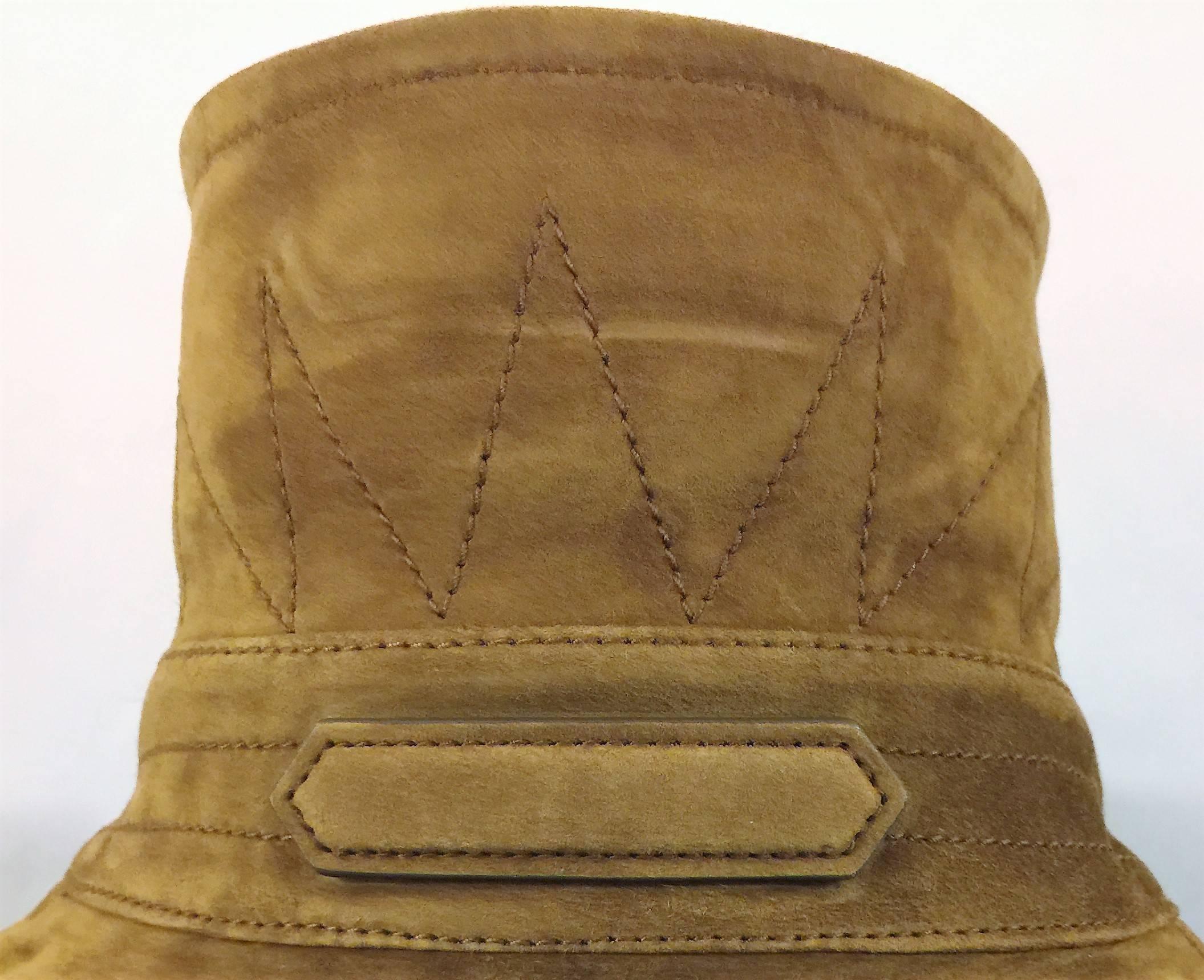 Tom Ford Men’s 100% Calfskin Brown Suede Field Jacket. 3