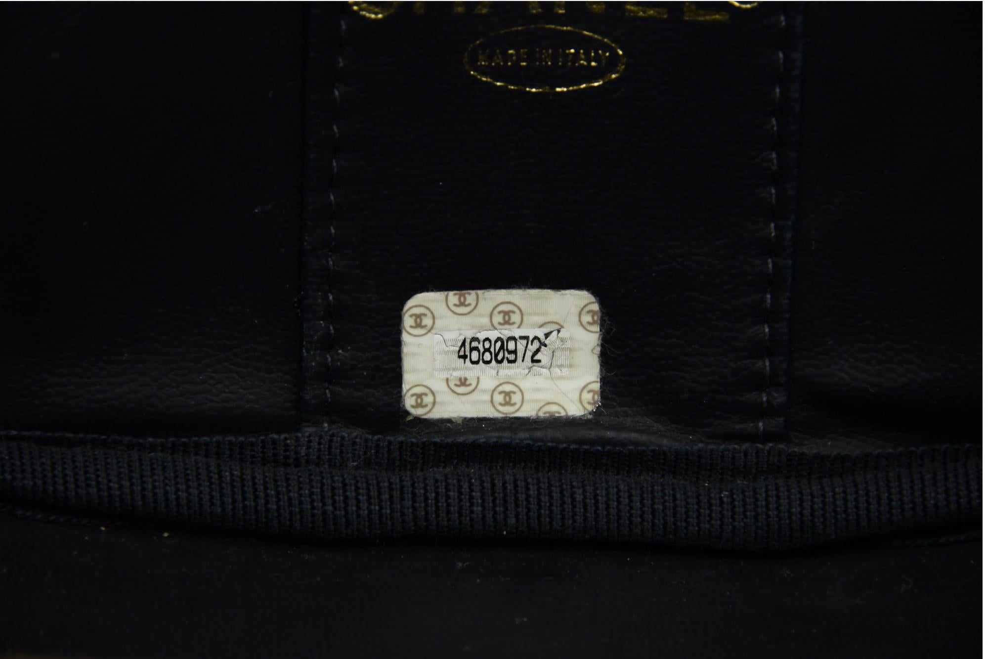 Donna Chanel 90s Denim Vanity Case Monogram in vendita