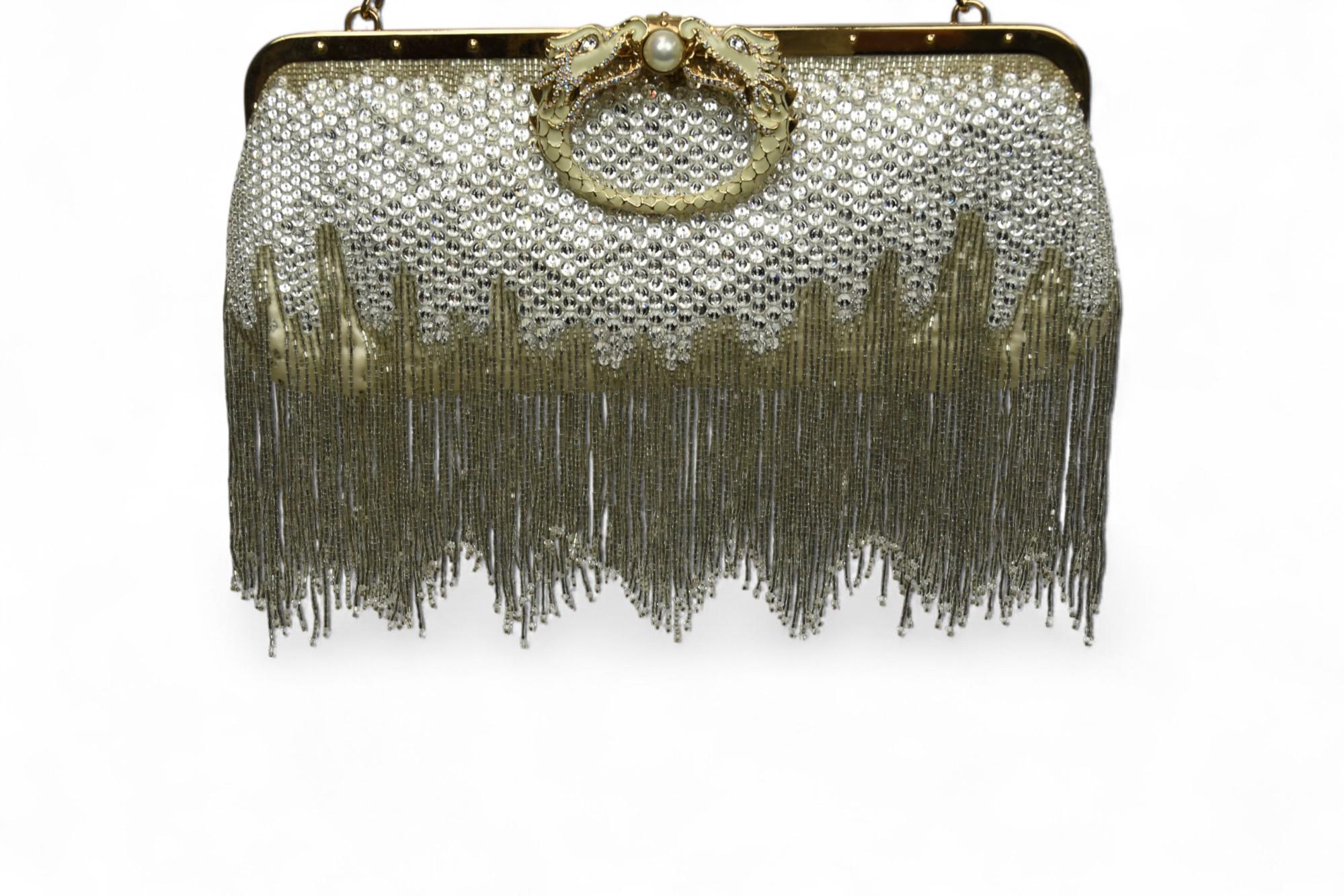 Tom Ford for Gucci Sac de soirée à franges en cristal  Fermoir dragon et chaîne en or Pour femmes en vente