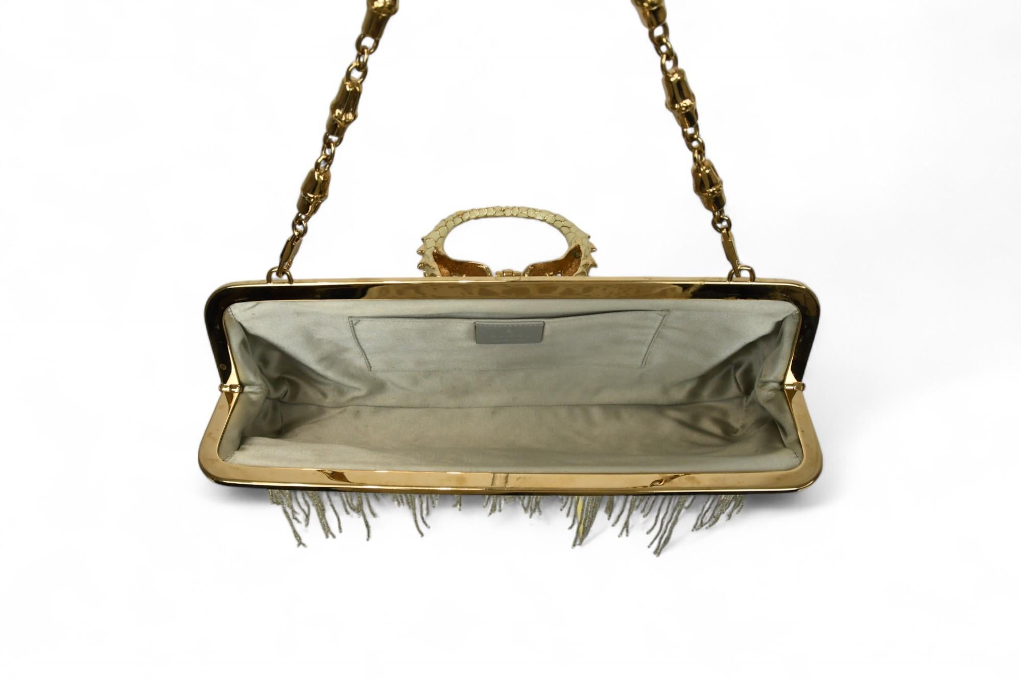 Tom Ford for Gucci Sac de soirée à franges en cristal  Fermoir dragon et chaîne en or en vente 3