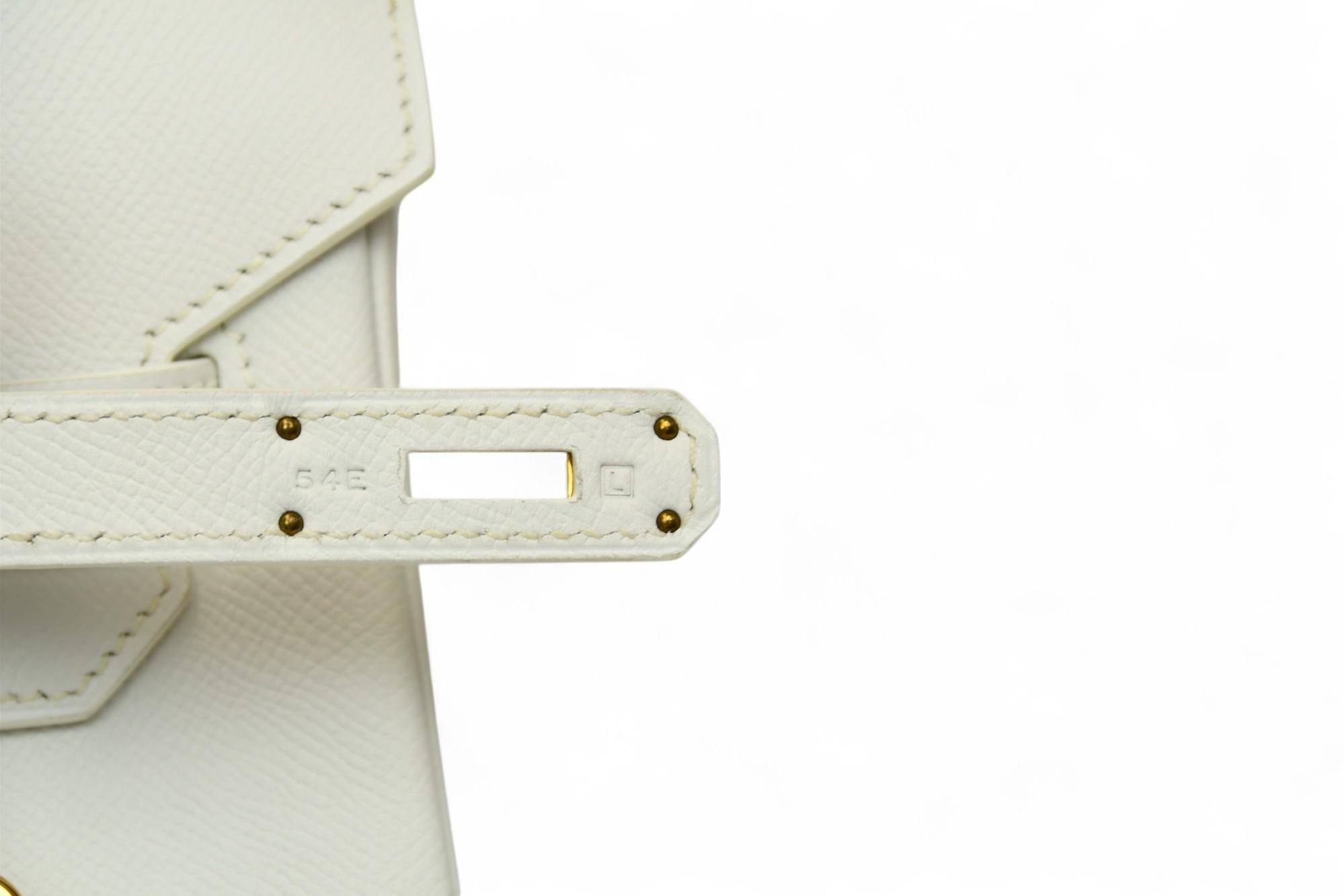 Hermès Birkin 35 in pelle bianca di Togo con finiture in oro e chiusura a scatto in vendita 4