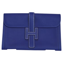 Hermès Bleu Electrique Epsom Leather Jige PM Clutch  H Closure Detail