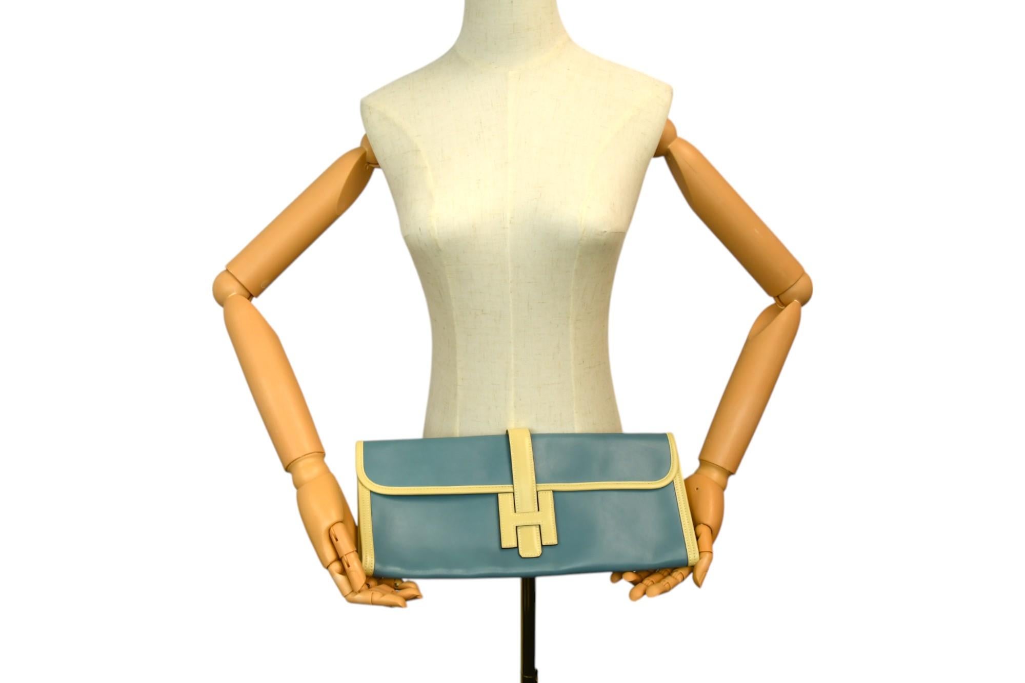 Hermès Bi-Color Swift Jige Élan 35 Clutch Bleu Ciel & Parchemin Leather For Sale 2