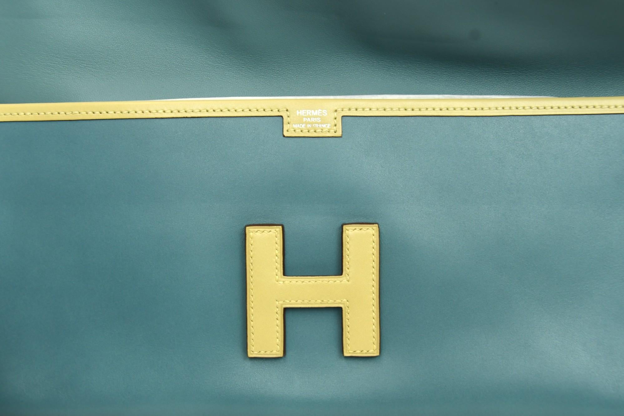 Hermès Bi-Color Swift Jige Élan 35 Clutch Bleu Ciel & Parchemin Leather For Sale 1