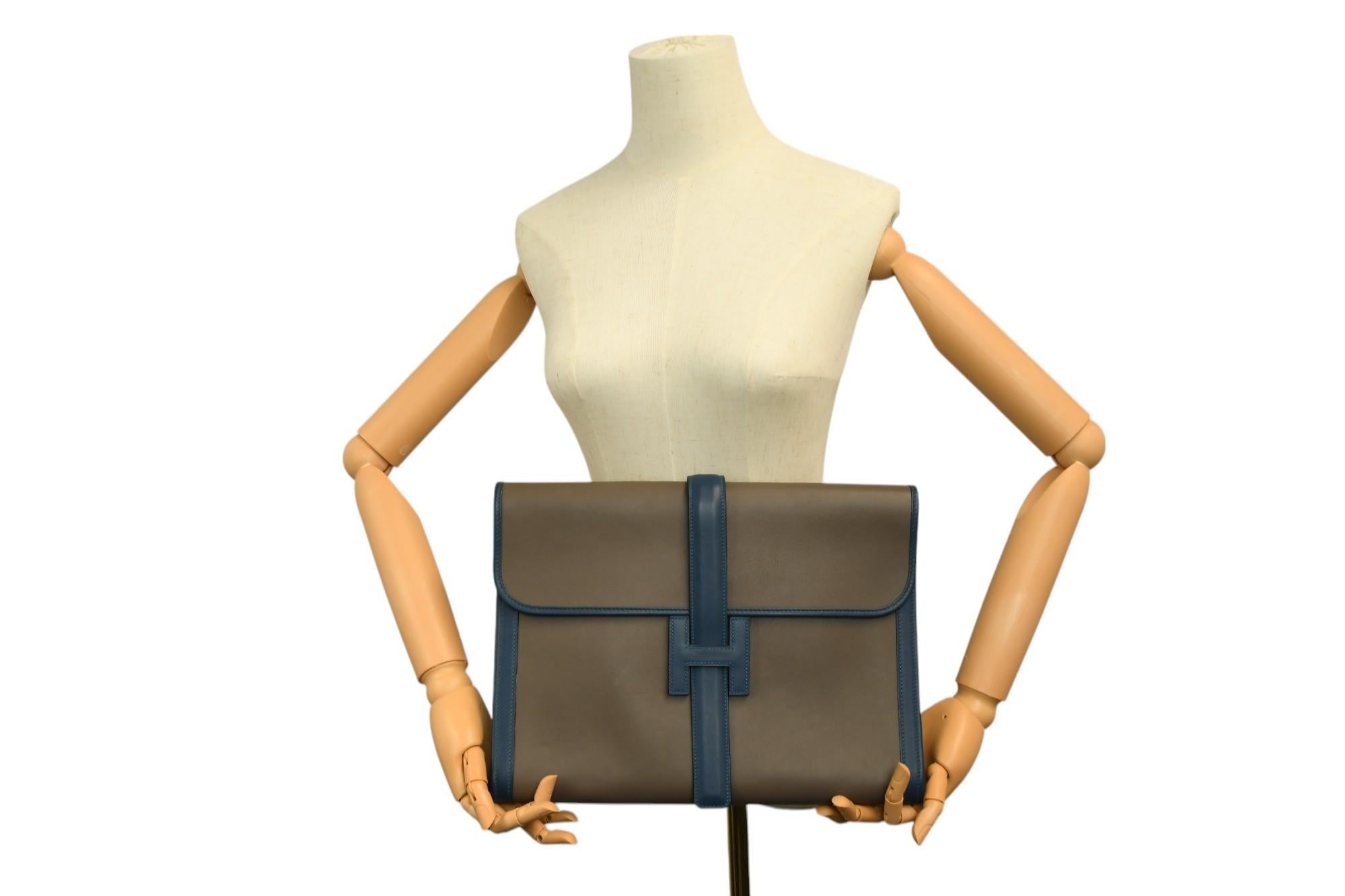 Pochette Hermès Jige GM  Chiusura blu con H. H. in vendita 2