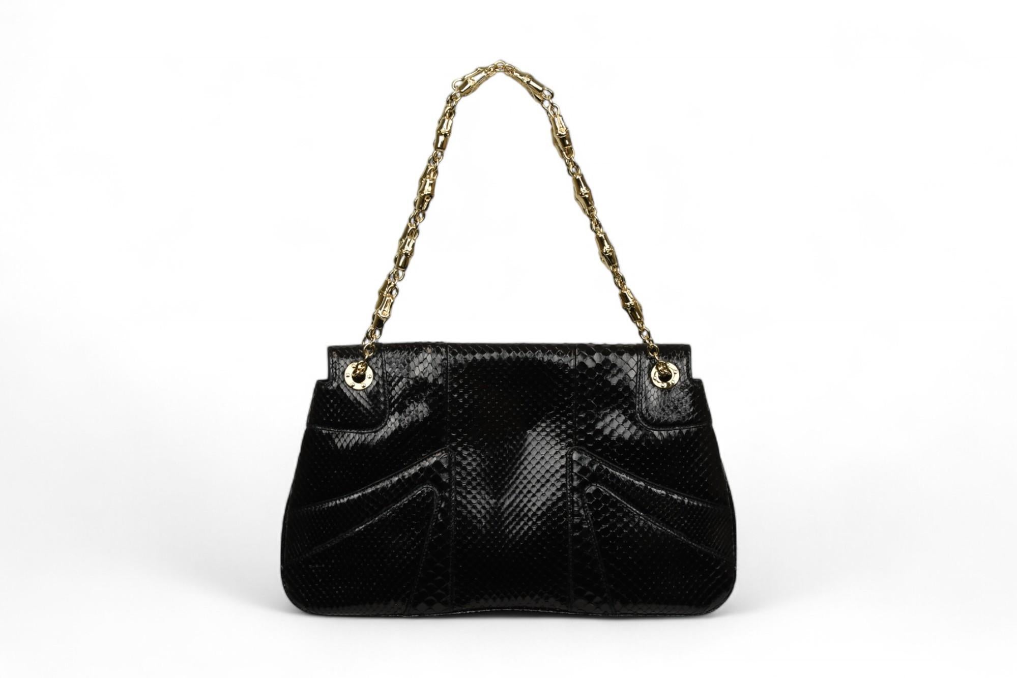 Borsa Gucci by Tom Ford con tracolla in pitone e drago con strass  A/I 2004 In condizioni ottime in vendita a West Hartford, CT