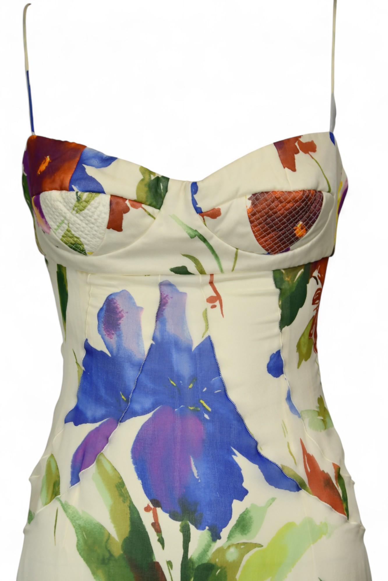 Beige Dolce & Gabbana - Robe bustier en soie à fleurs  Taille EU 38 / US 2  Robe Maxi Slip en vente