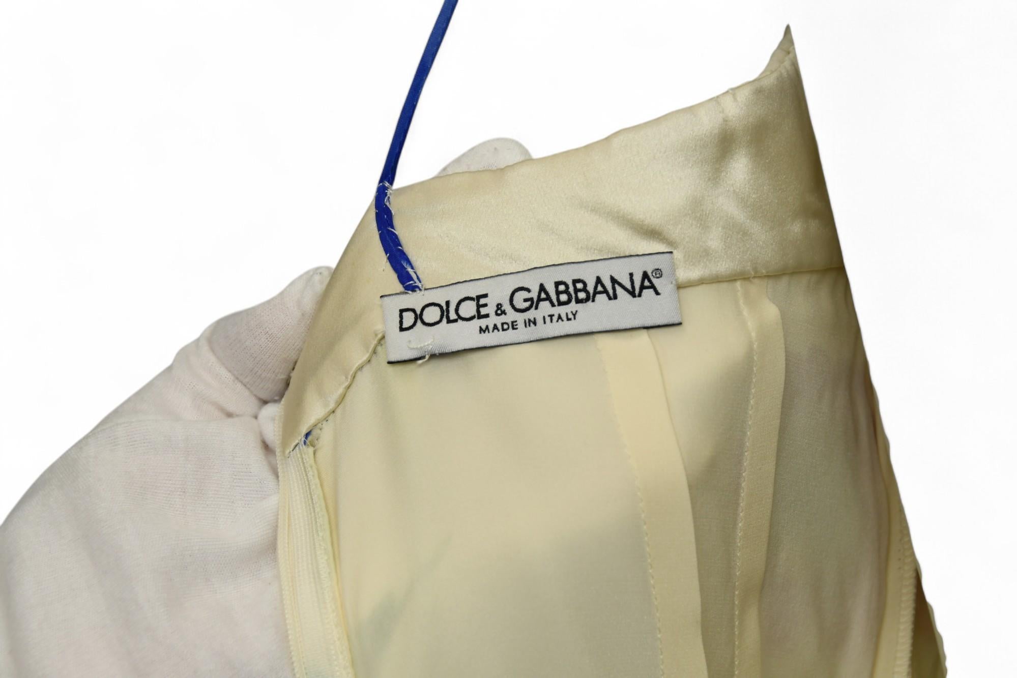 Dolce & Gabbana - Robe bustier en soie à fleurs  Taille EU 38 / US 2  Robe Maxi Slip en vente 1