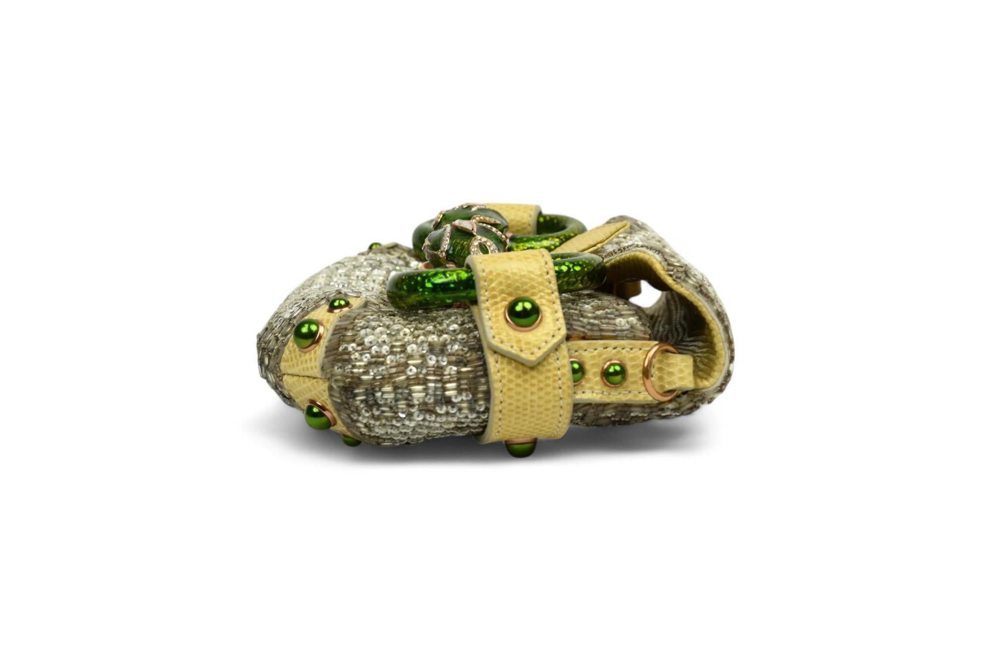 Gucci FW RUNWAY 2004 Tom Ford Mini Bag avec bijoux  Dragon en paillettes et émail Excellent état - En vente à West Hartford, CT
