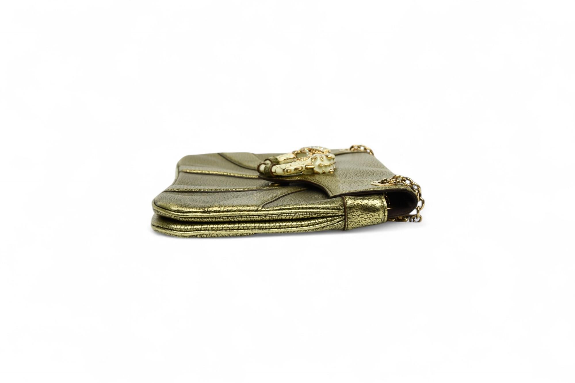 Gucci - Sac dragon en cuir olive métallisé  FW 2004 Tom Ford  Embellie de cristal Excellent état - En vente à West Hartford, CT