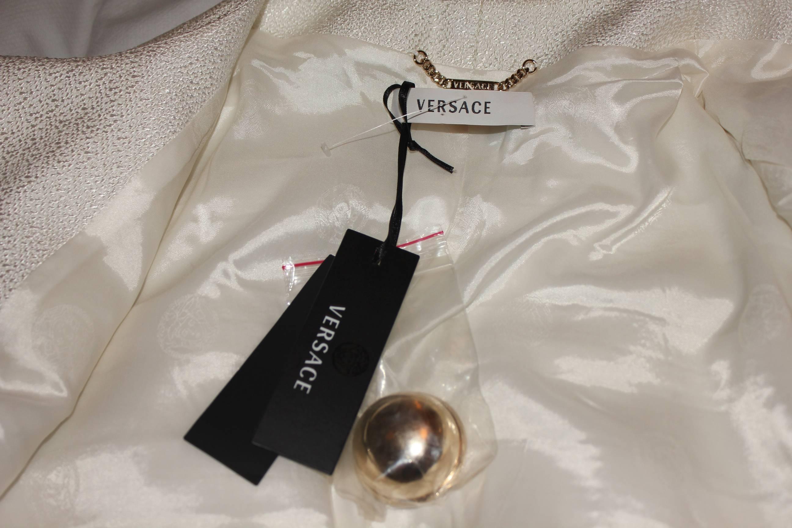 Stunning Versace Ivory Coat with XL Button Details In New Condition In Switzerland, CH