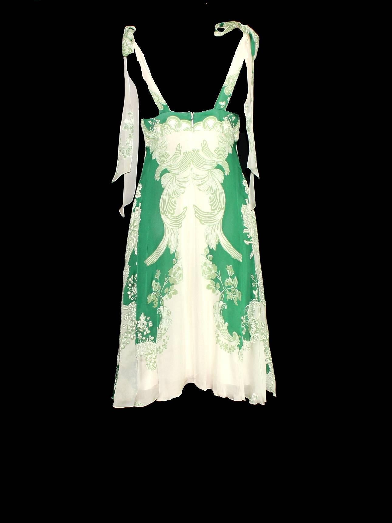 Stunning Roberto Cavalli Silk Dress & Matching XXL Scarf Shawl In New Condition In Switzerland, CH